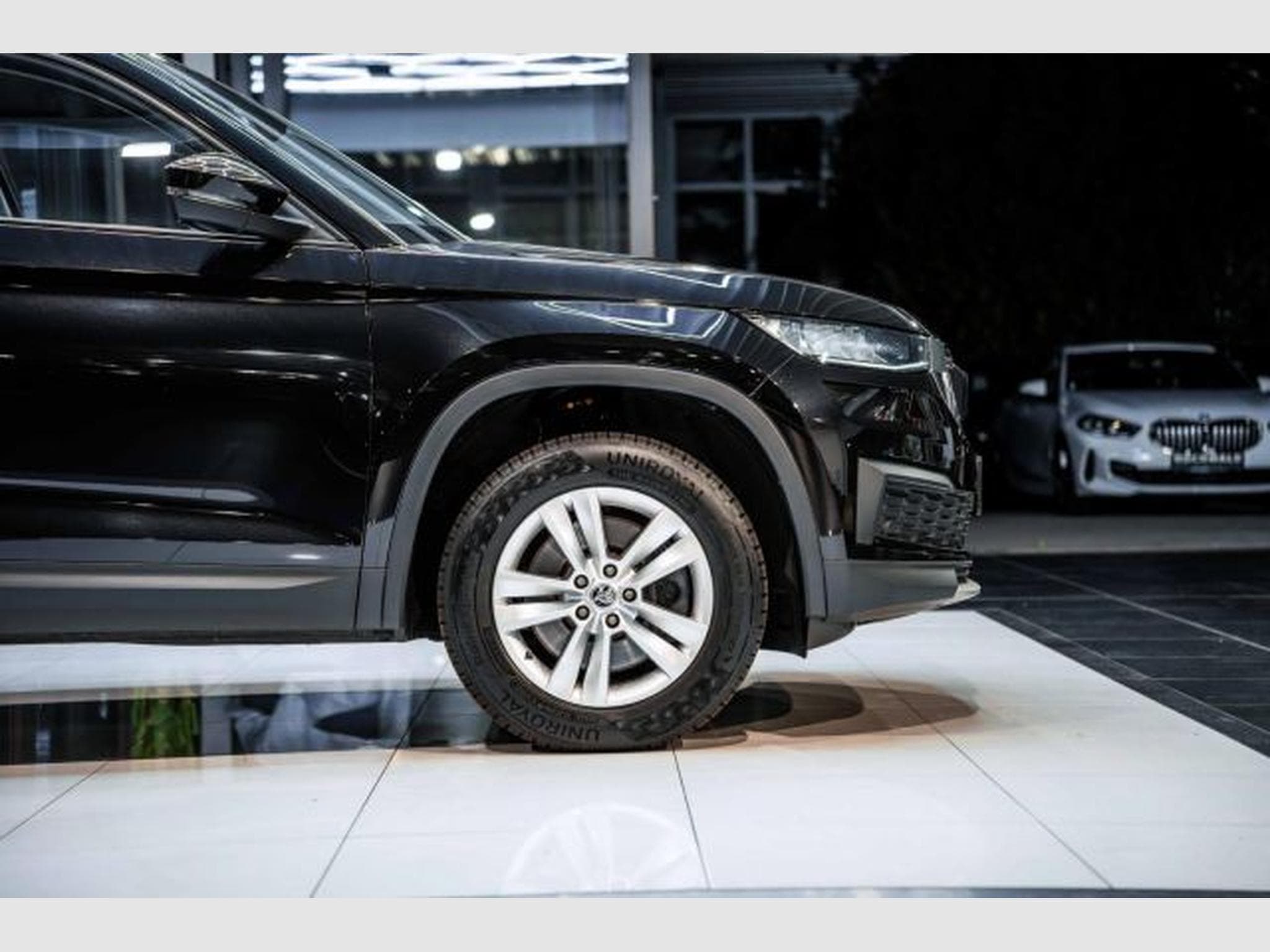 Skoda Kodiaq Kodiaq 2.0 TDI DSG NAVI LED AHK 7-Sitzer VIRTUAL (2022) - Photo 9