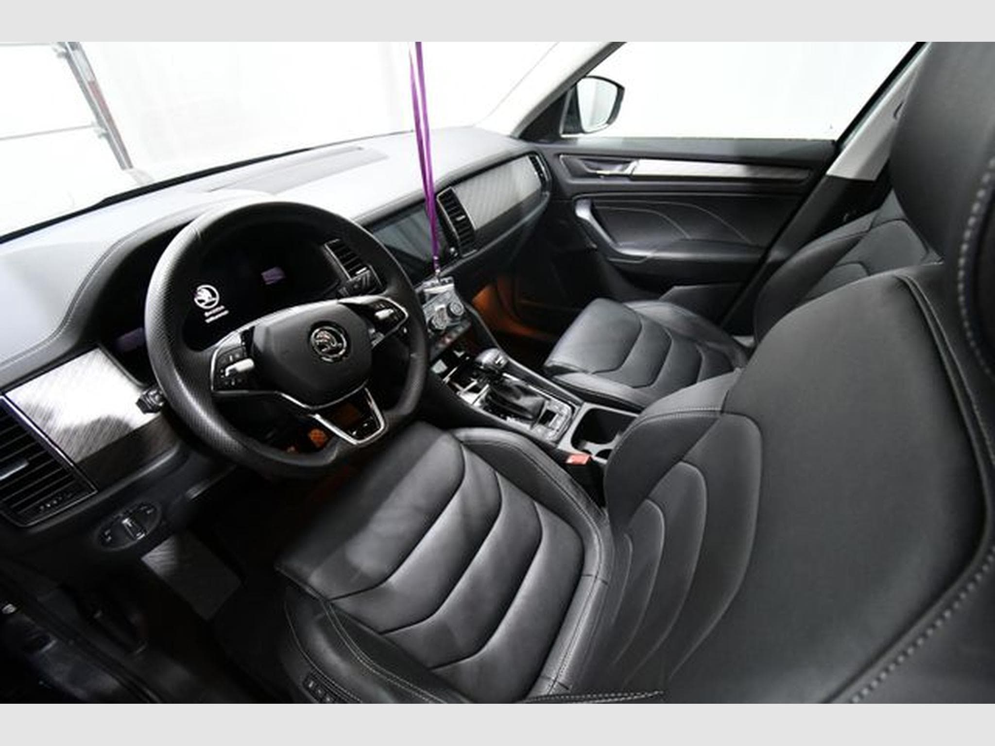 Skoda Kodiaq Kodiaq Style 4x4, AHK, Navi, 18", Leder (2023) - Photo 6