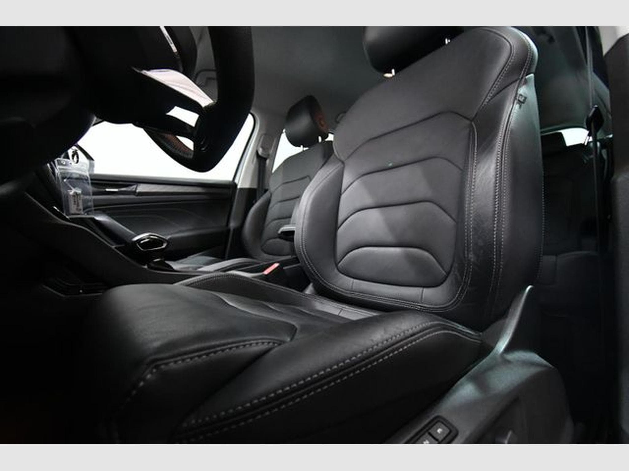 Skoda Kodiaq Kodiaq Style 4x4, AHK, Navi, 18", Leder (2023) - Photo 7