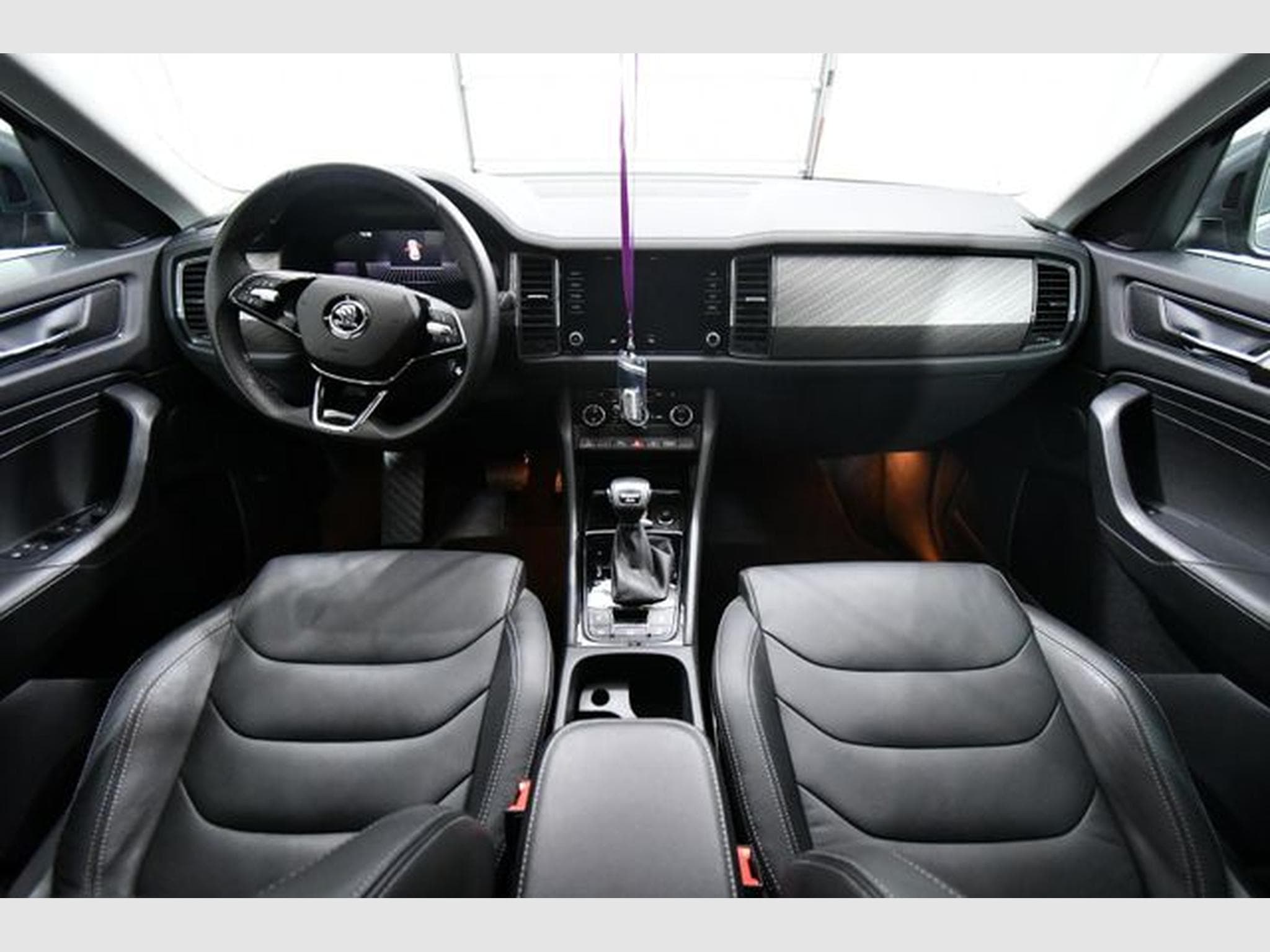Skoda Kodiaq Kodiaq Style 4x4, AHK, Navi, 18", Leder (2023) - Photo 8