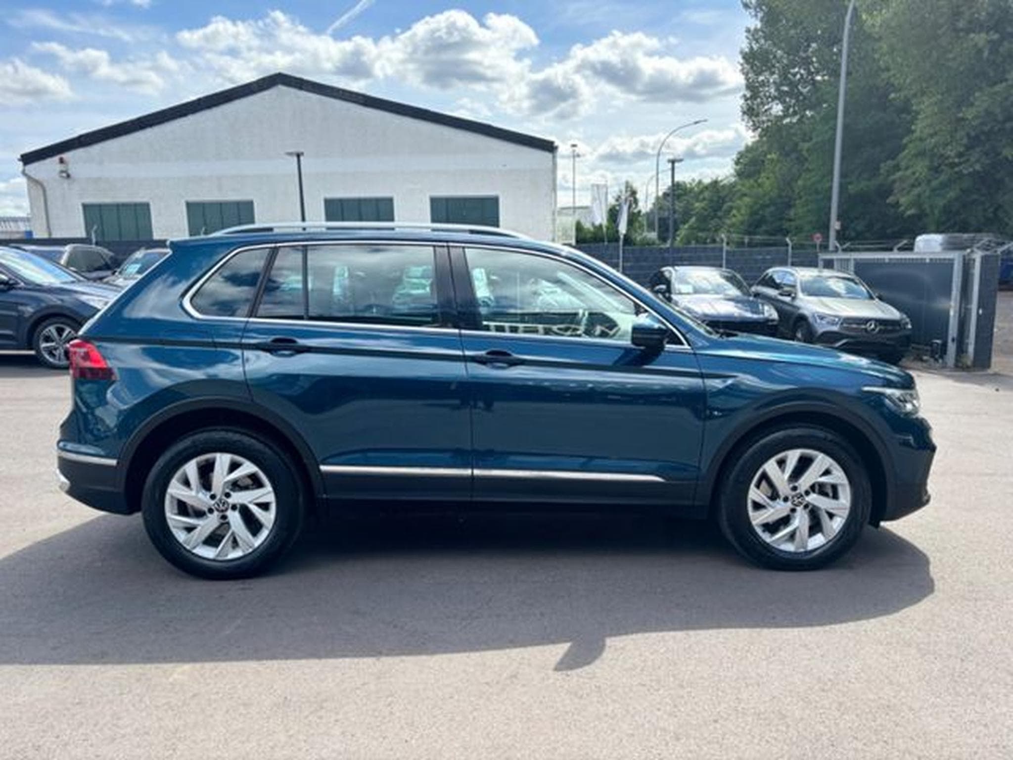 VW Tiguan TIGUAN ELEGANCE PLUG IN HYBRID*LED*NIGHTS-BLUE* (2022) - Photo 12