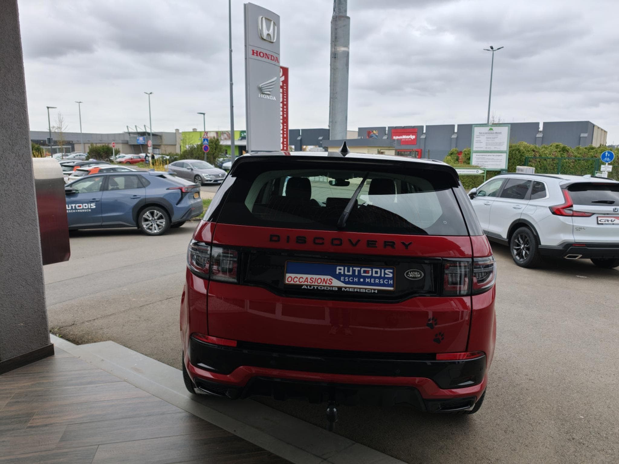 Land-Rover Discovery Sport 2.0 TD 4WD R-DYNAMICS AUTO (2020) - Photo 7