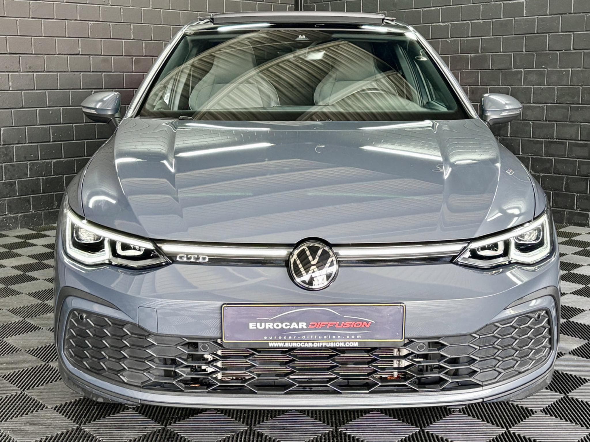 VW Golf GTD 2.0 TDI DSG7 200 CV *PANO* ATTELAGE* (2024) - Photo 2