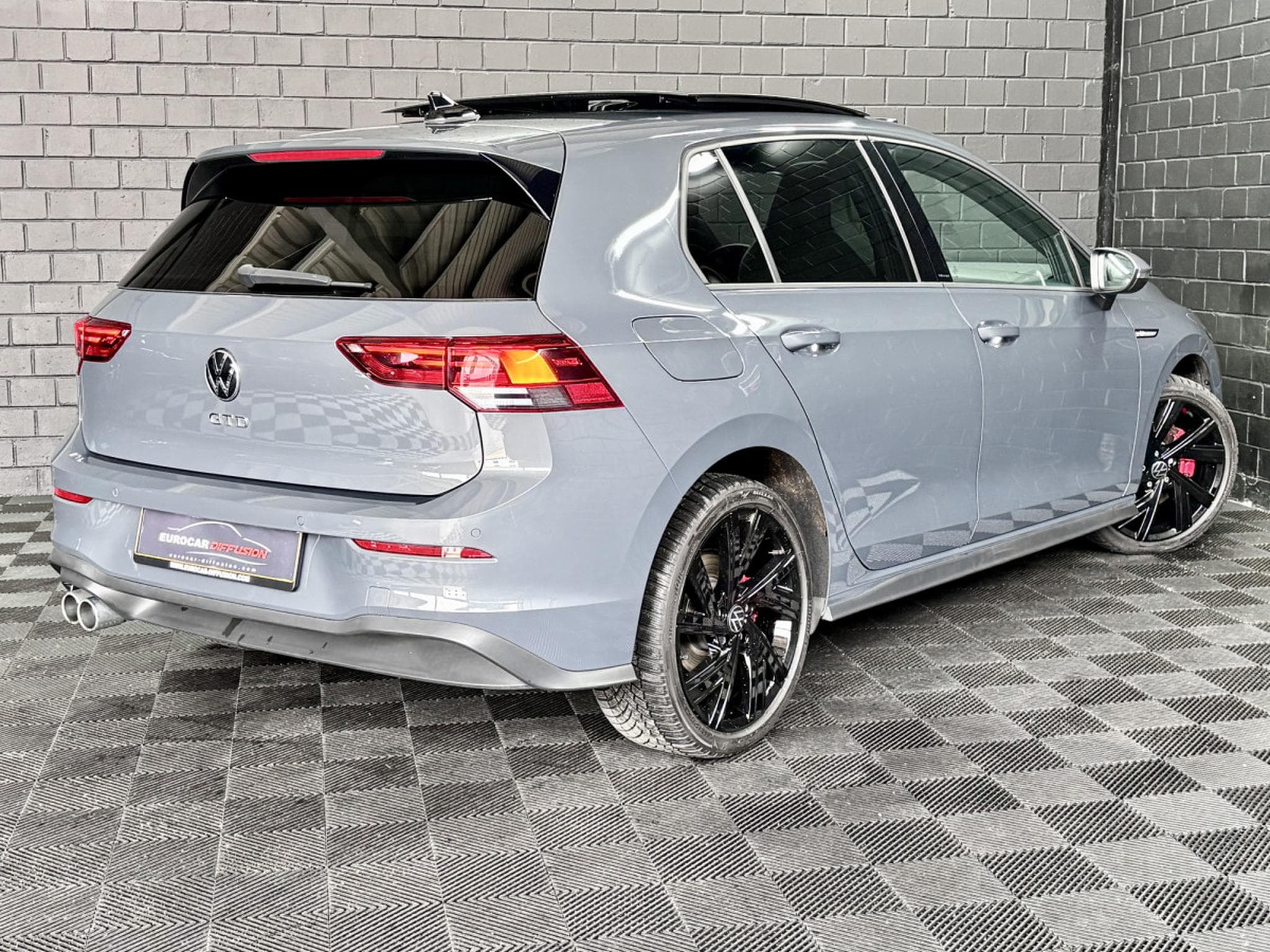 VW Golf GTD 2.0 TDI DSG7 200 CV *PANO* ATTELAGE* (2024) - Photo 6