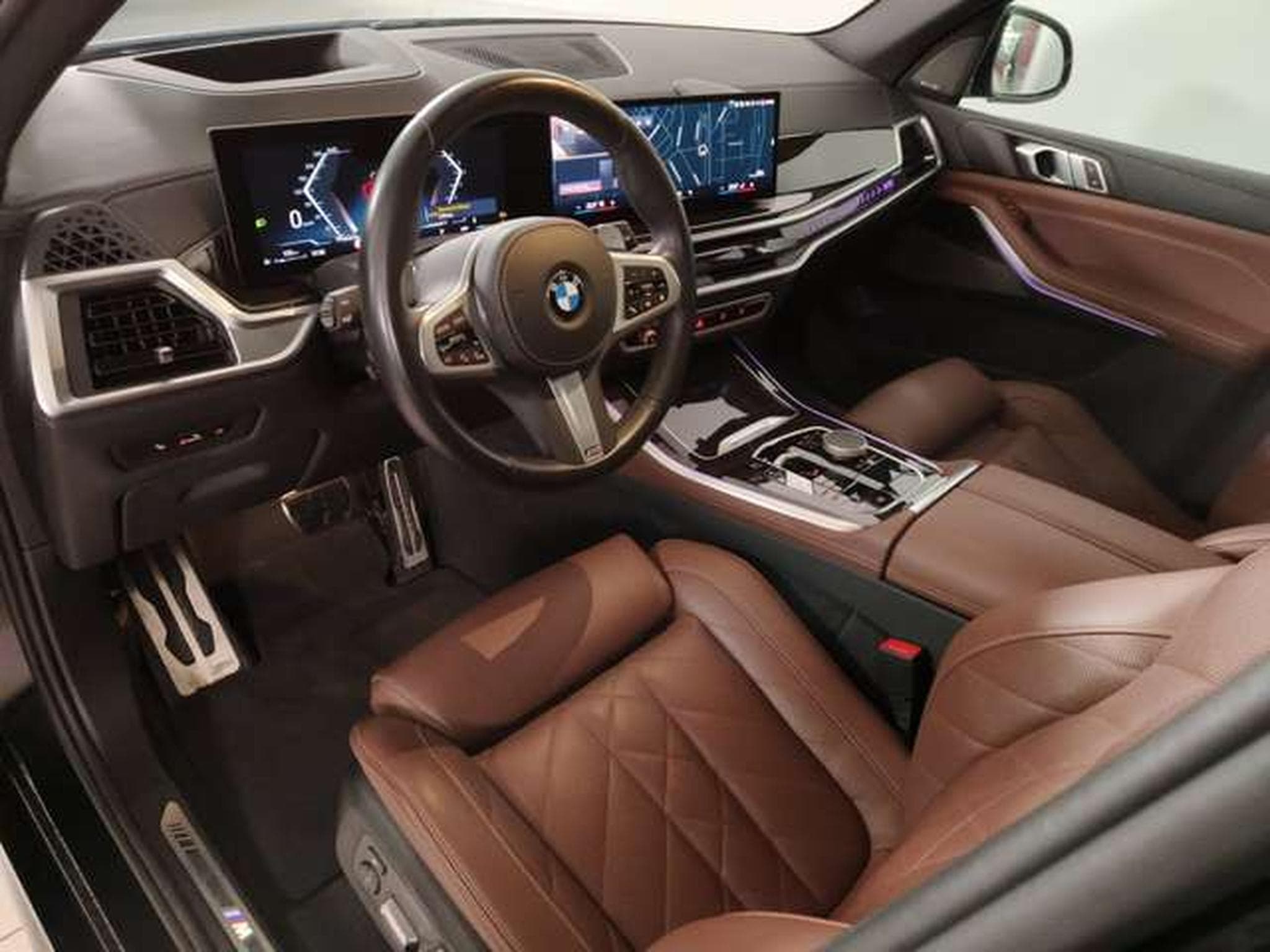 BMW X5 xDrive40i DAB LED (2024) - Photo 12