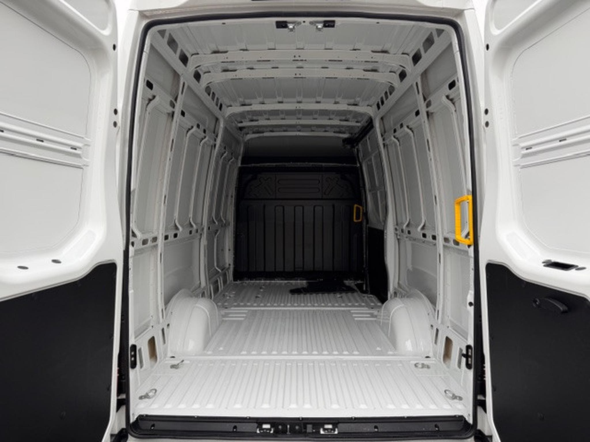 Iveco Daily 2.3 35S16 Fourgon Pack (2025) - Photo 7
