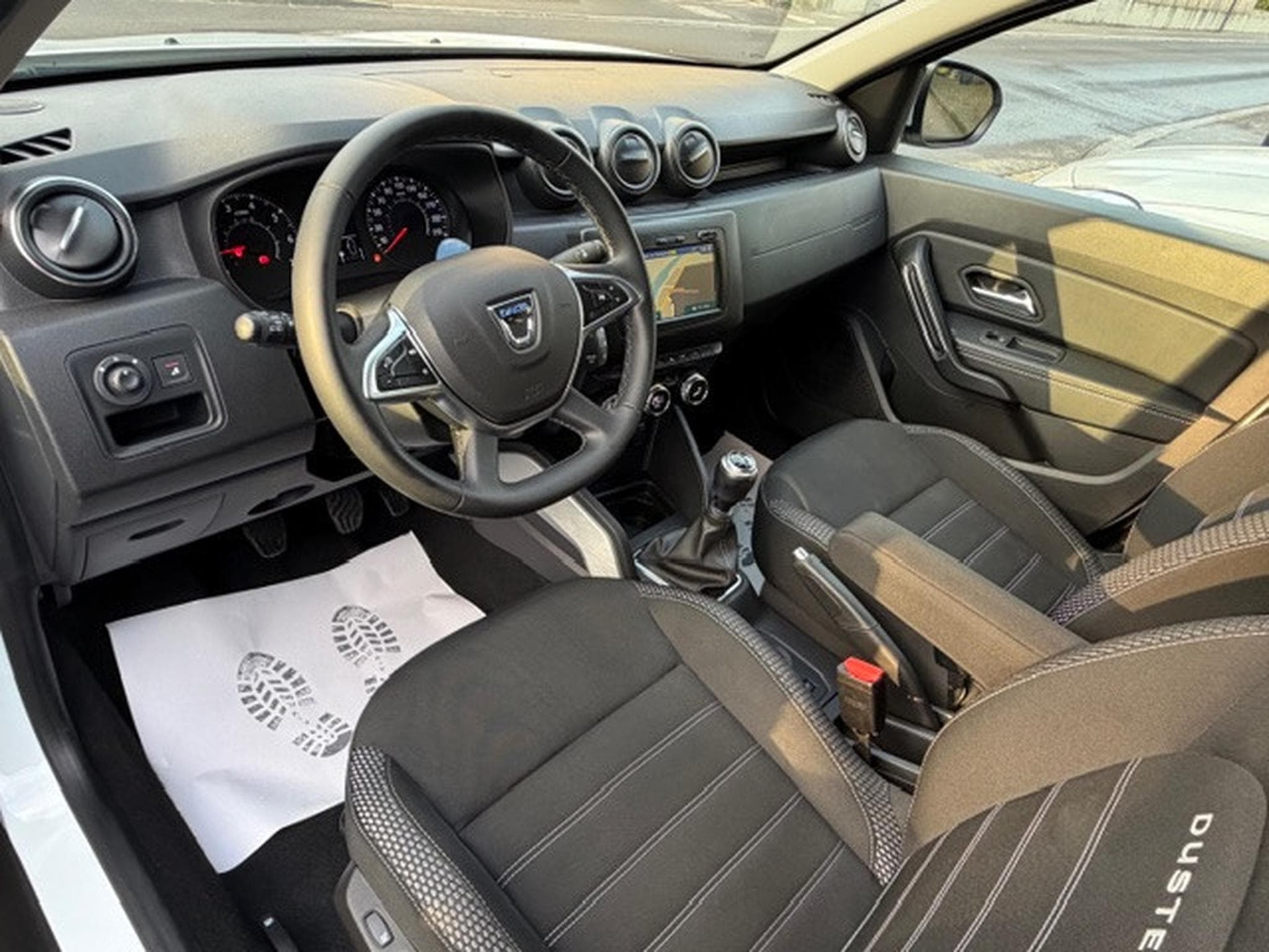 Dacia Duster 1.5 Dci 116 Prestige Luxe (2021) - Photo 3