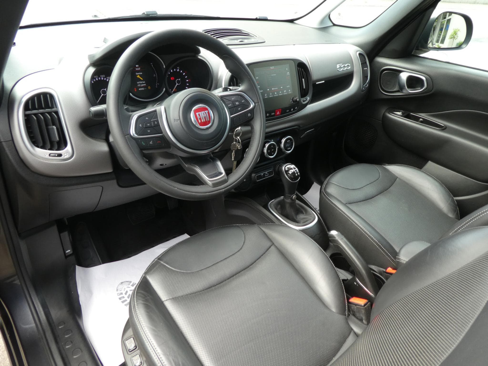 Fiat 500L MultiJet Auto. Luxe "7places" (2017) - Photo 3