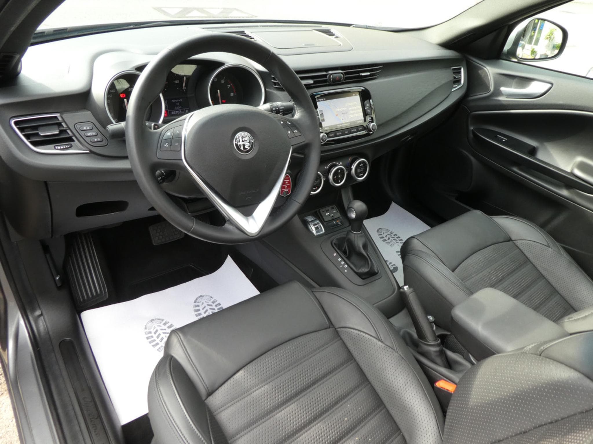 Alfa-Romeo Giulietta 1.4 TB 170 Luxe Automatique (2017) - Photo 3