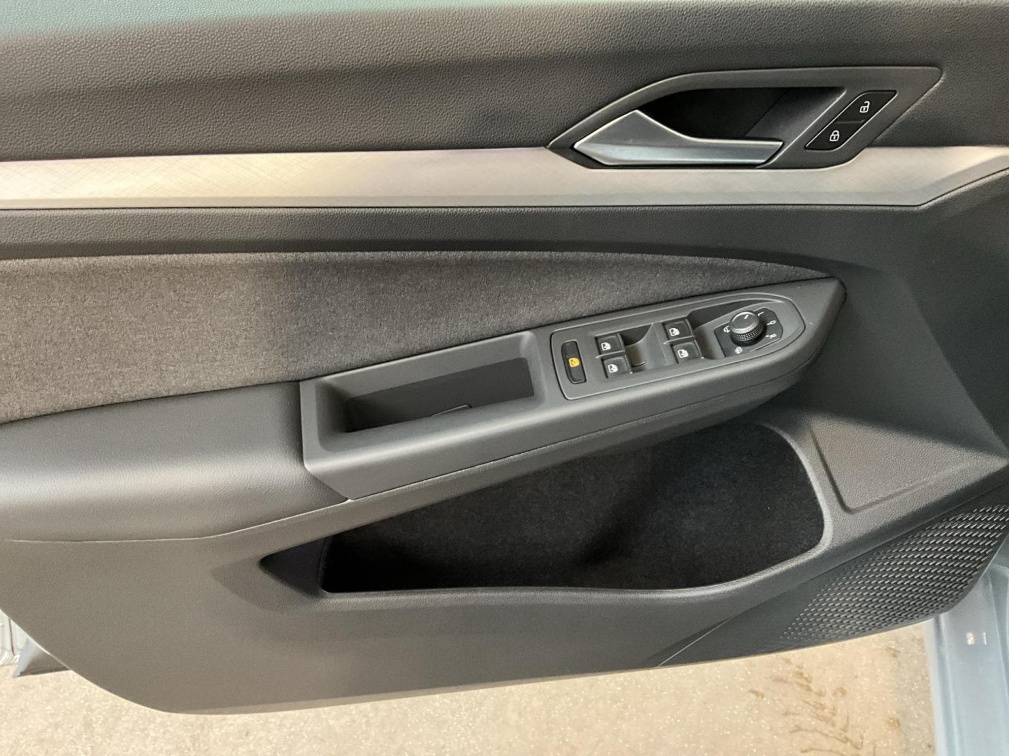 VW Golf Life+DSG+Navi+LED (2025) - Photo 10