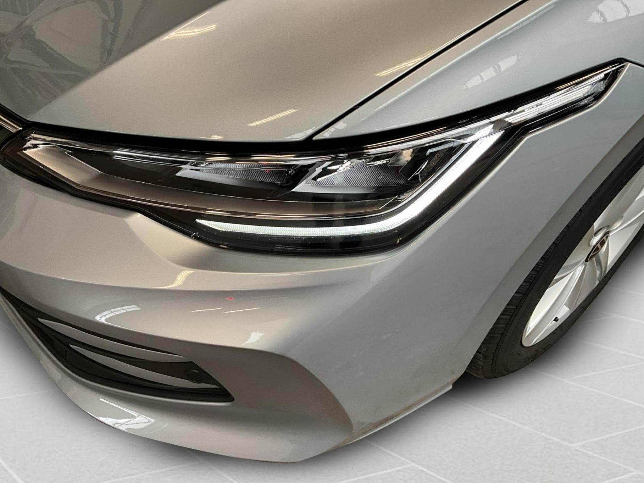 VW Golf Life+DSG+Navi+LED (2025) - Photo 9