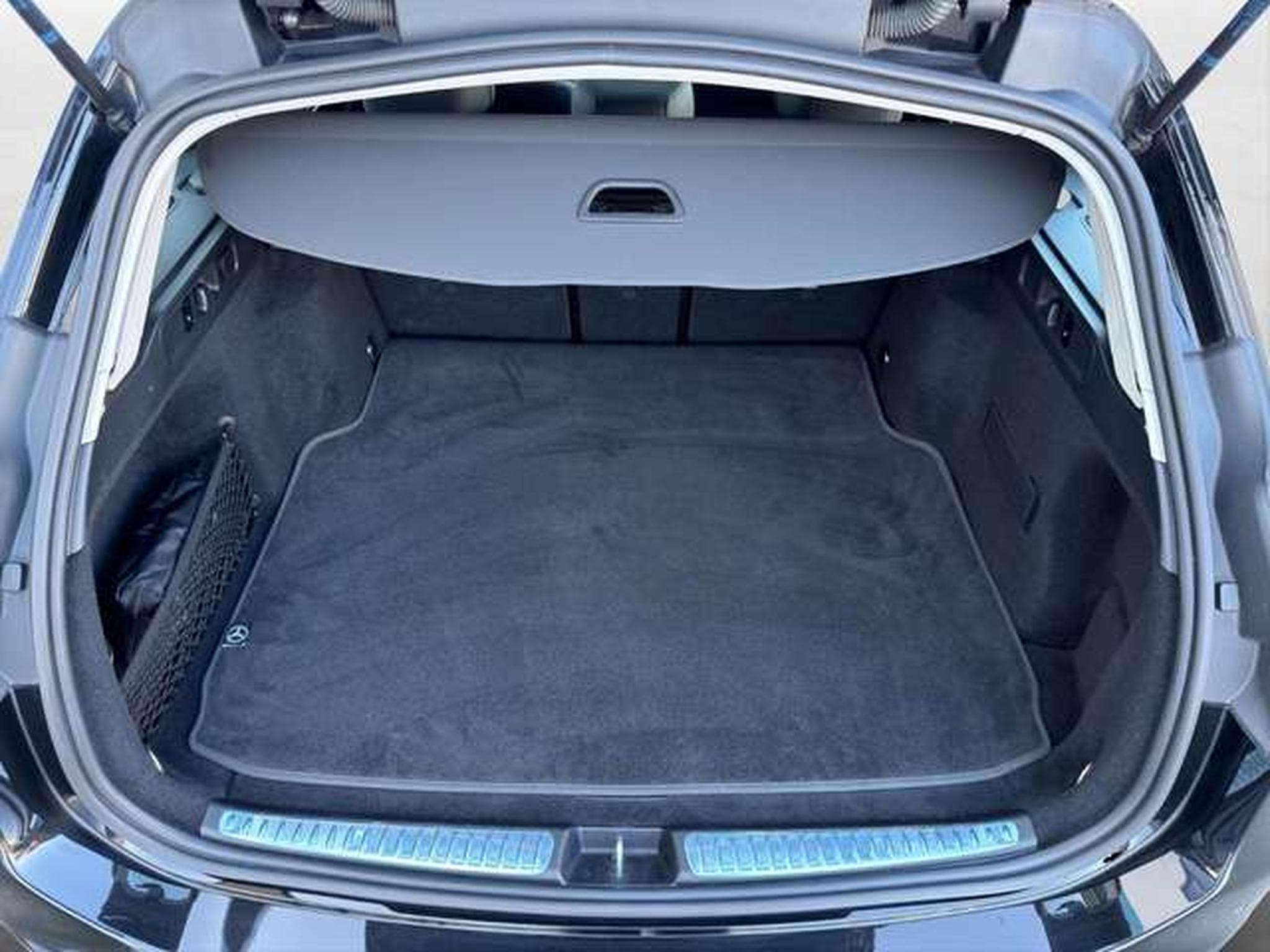 Mercedes C 200 T 4Matic Avantgarde/Pano/Navi/Side-Assist (2022) - Photo 19