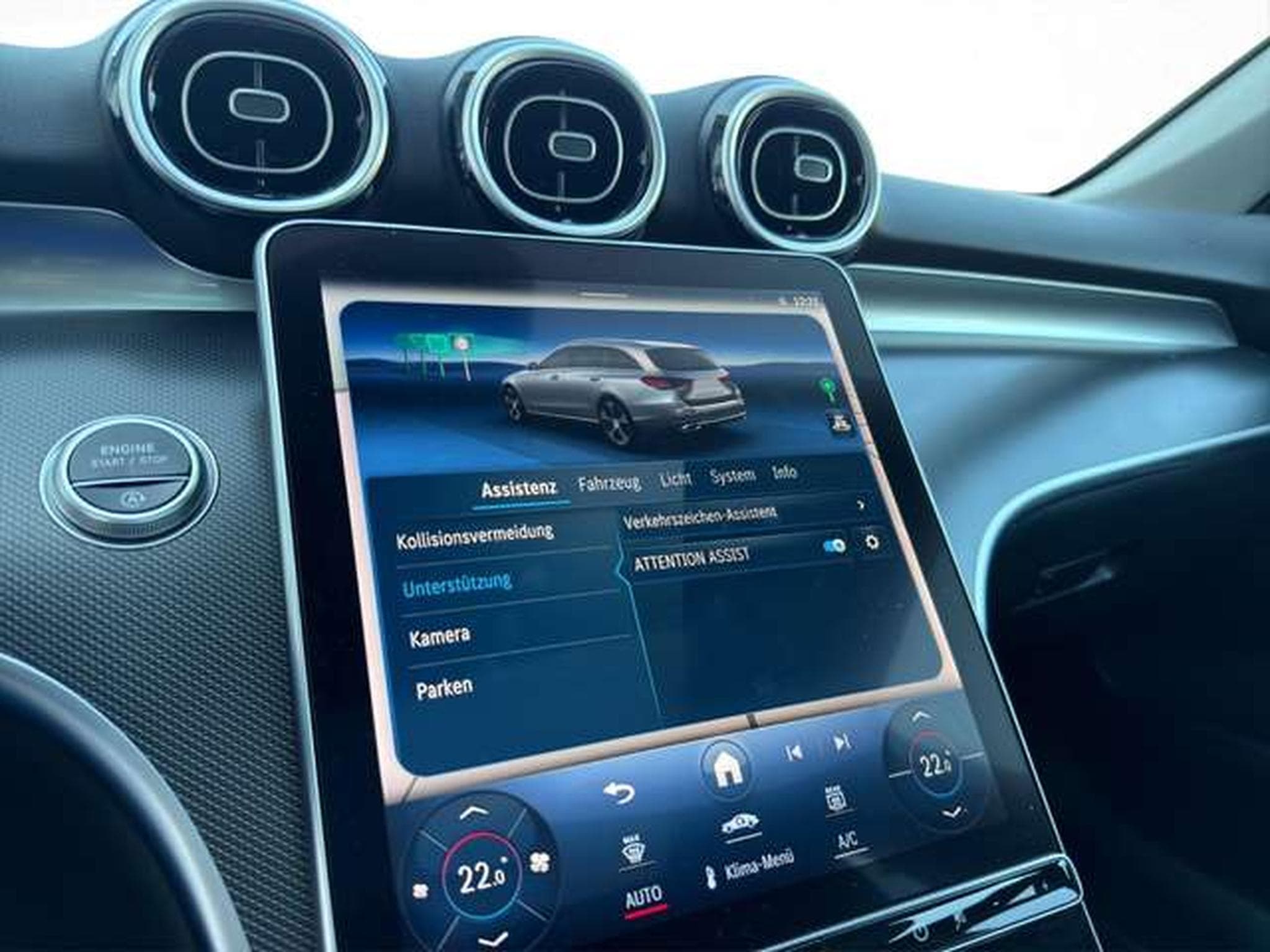 Mercedes C 200 T 4Matic Avantgarde/Pano/Navi/Side-Assist (2022) - Photo 23