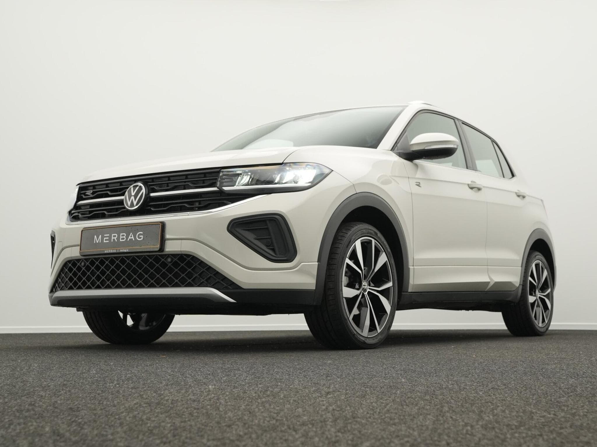 VW T-Cross 1.0 TSI R-Line (2024) - Photo 8