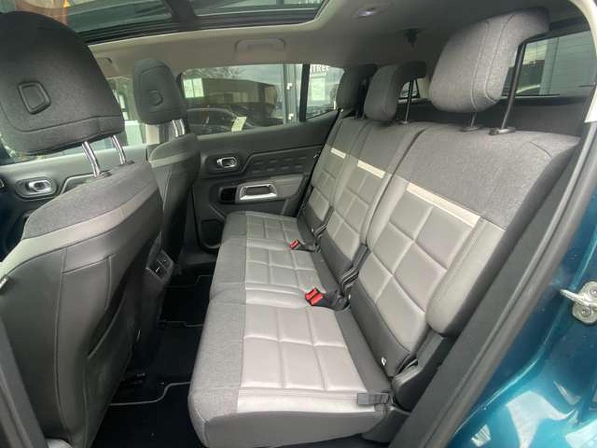 Citroen C5 Aircross BlueHDI 130 BVA S-Pack JUSQU'A 48 MOIS DE GARANTIE (2019) - Photo 9