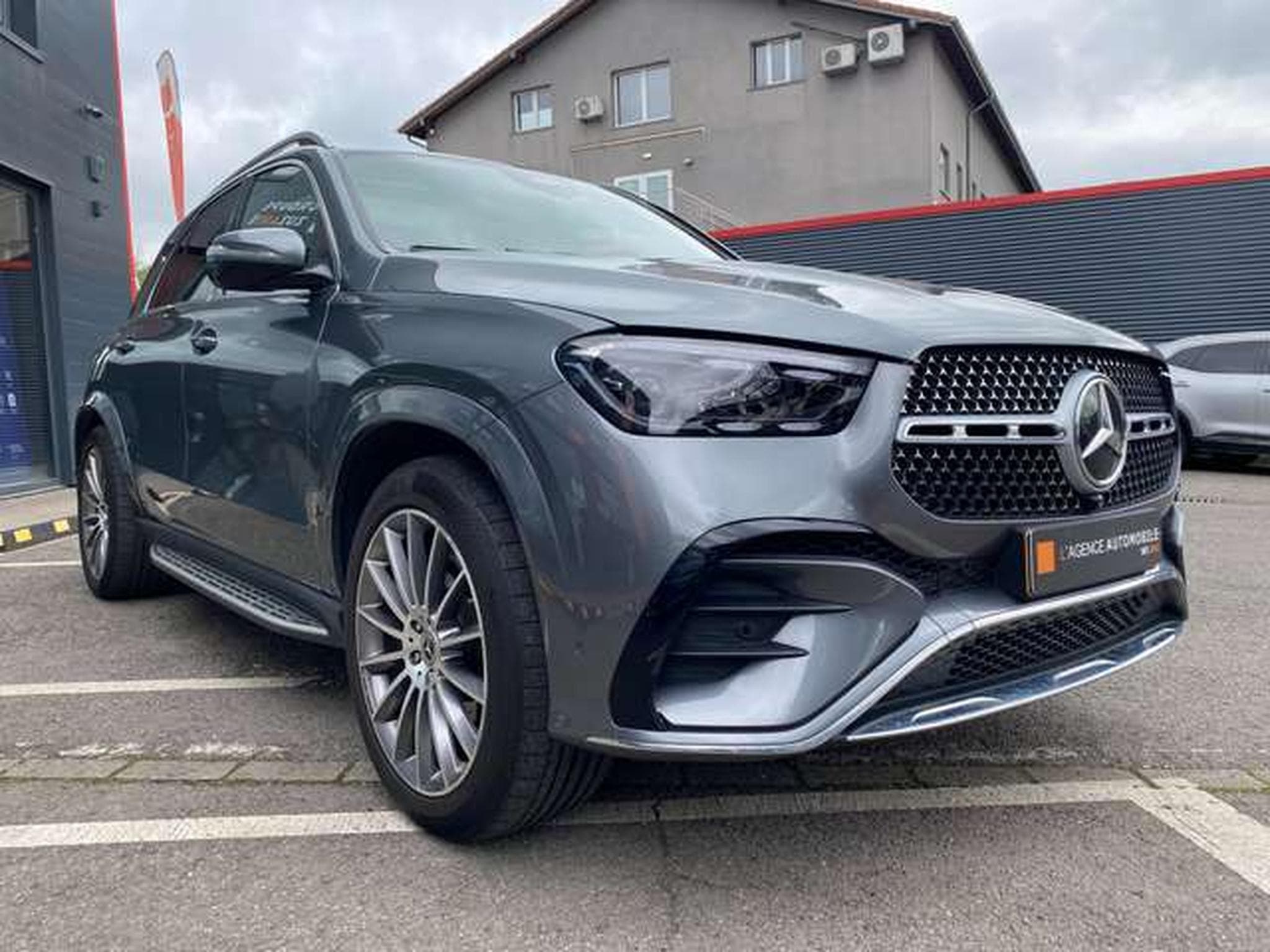 Mercedes GLE 400 PHEV TVA RECUPERABLE JUSQU'A 48 MOIS DE GARANTIE (2024) - Photo 4