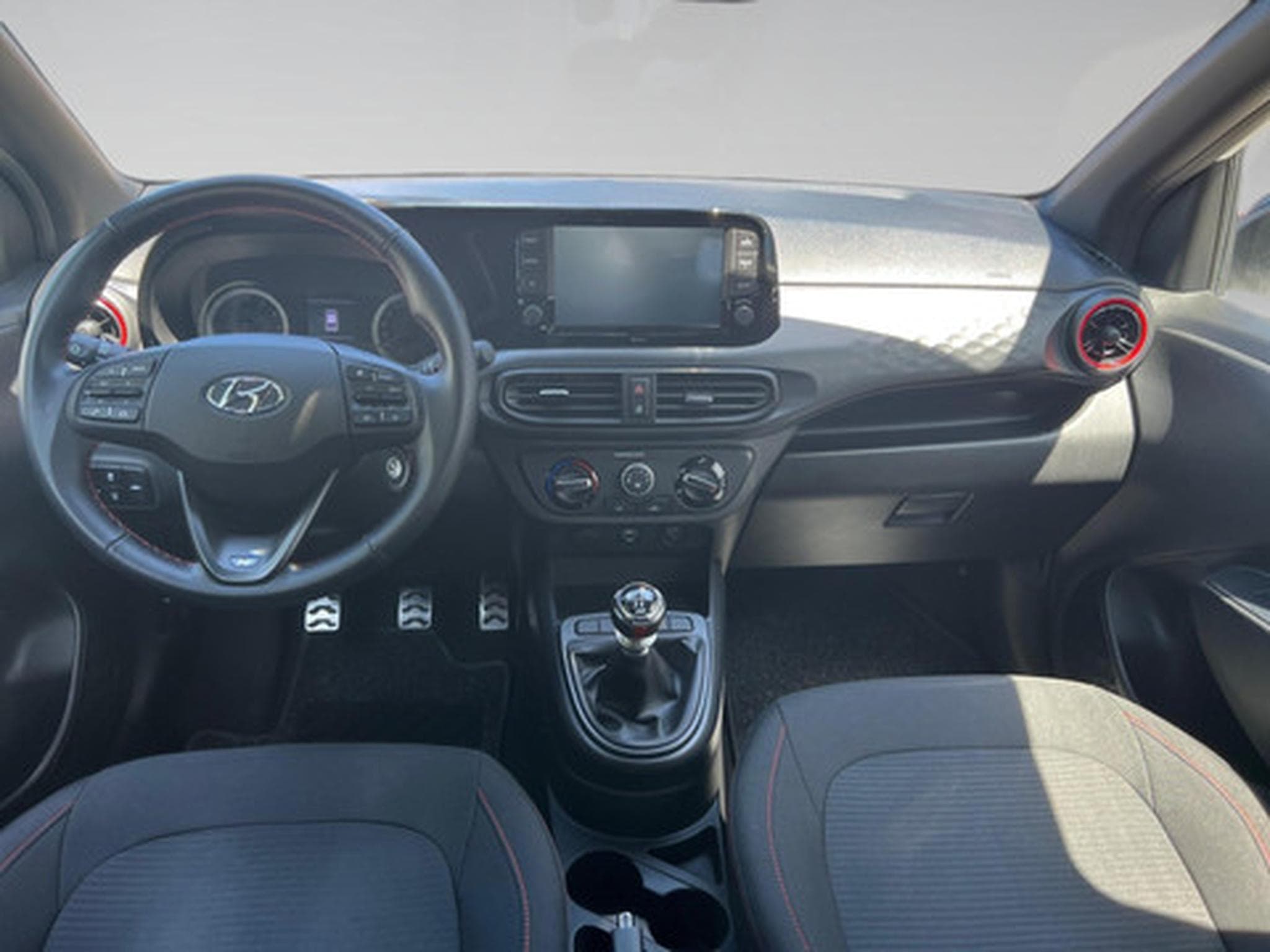 Hyundai i10 1.0 T-GDi Twist N-Line (2022) - Photo 19