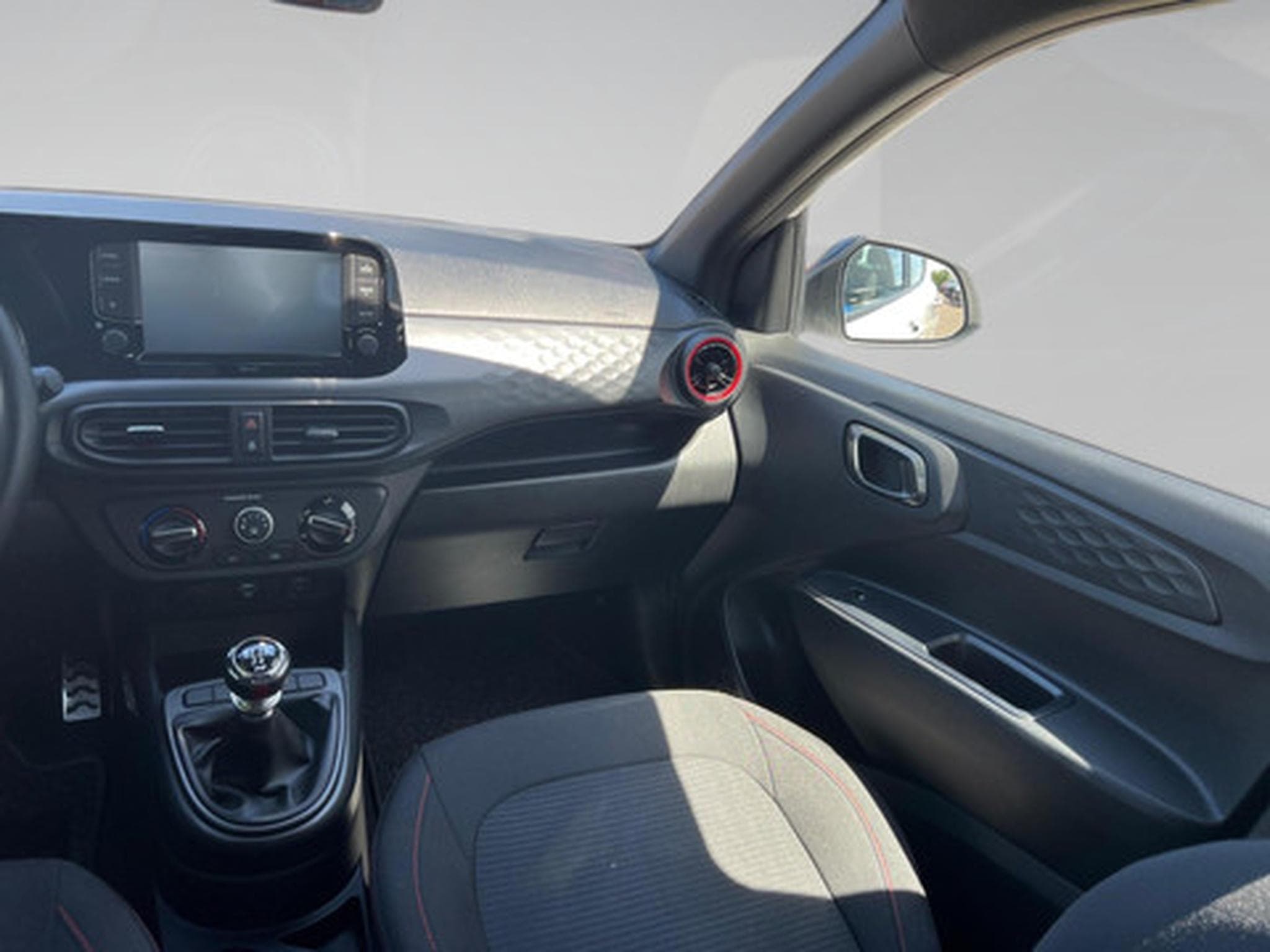 Hyundai i10 1.0 T-GDi Twist N-Line (2022) - Photo 20
