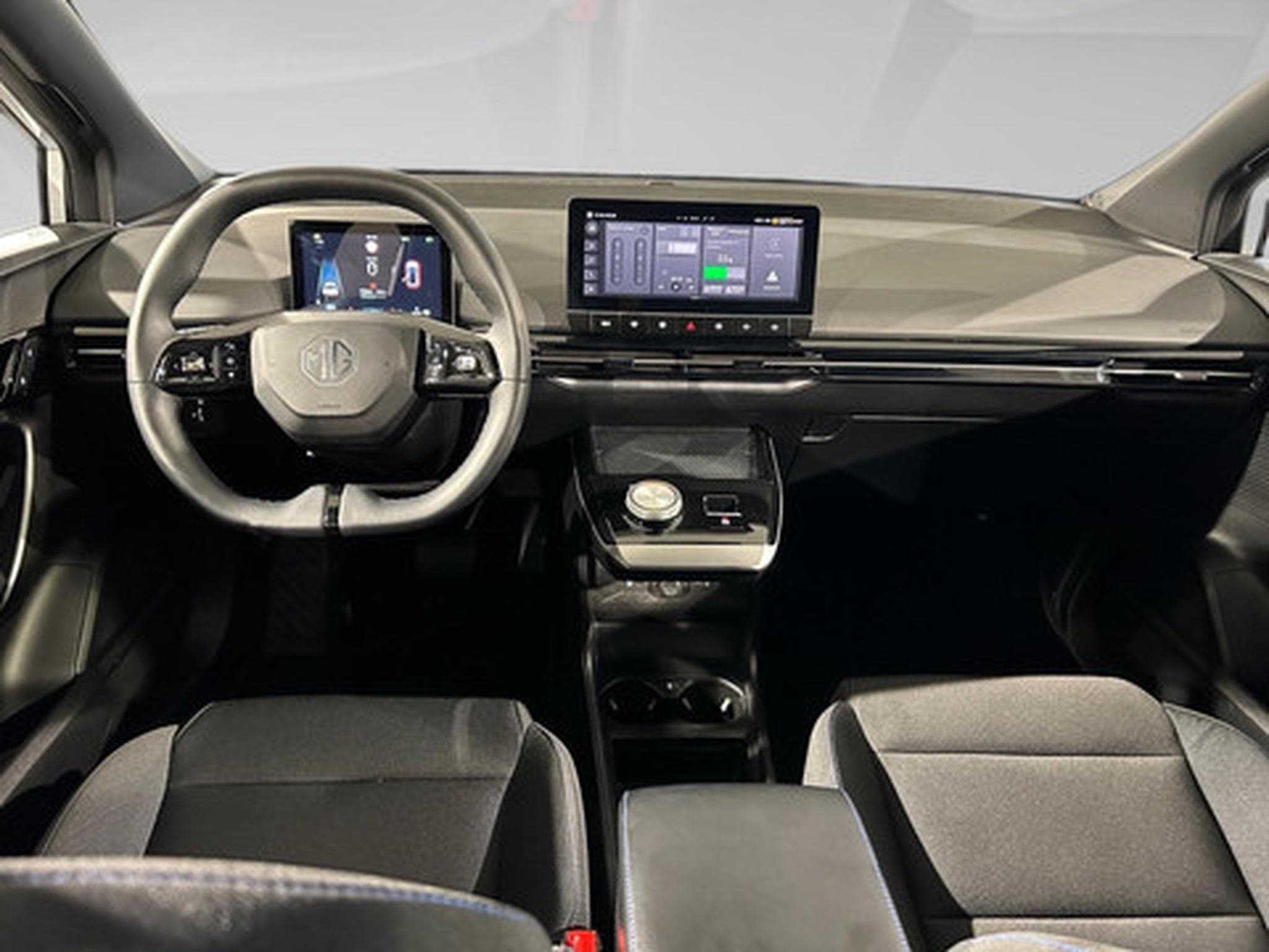 MG MG4 COMFORT 64 kWh (2023) - Photo 8