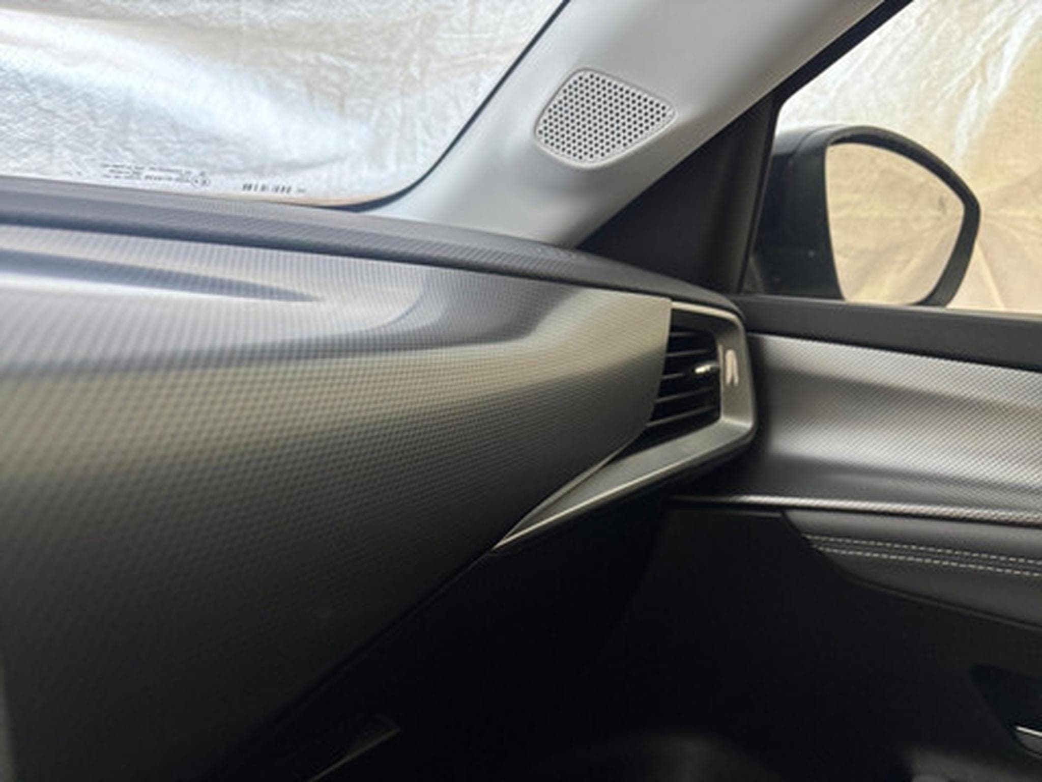 Opel Mokka Elegance (2023) - Photo 12
