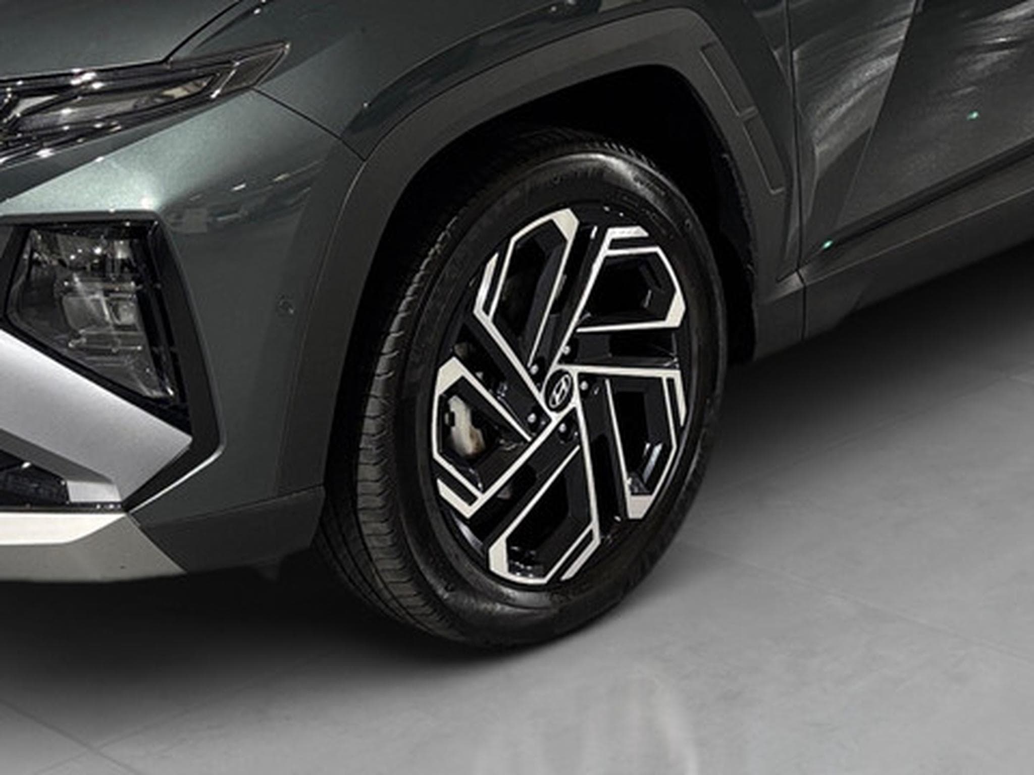 Hyundai Tucson 1.6 SHINE (2024) - Photo 20