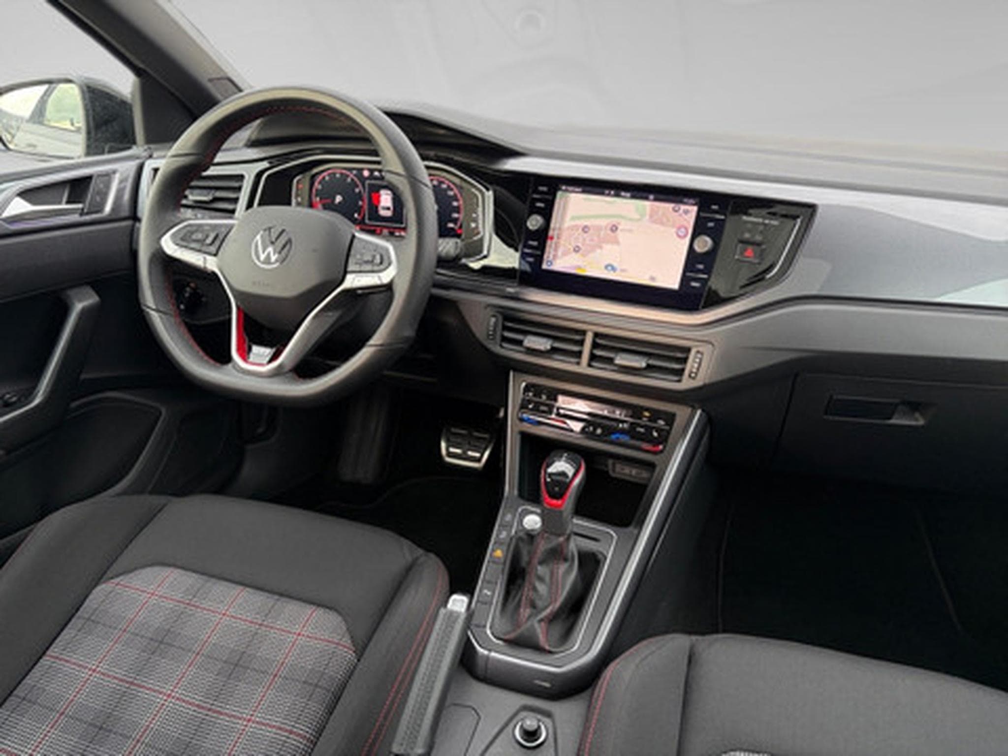 VW Polo GTI 2.0 GTI 207 PS Couleur Blanche (2024) - Photo 6