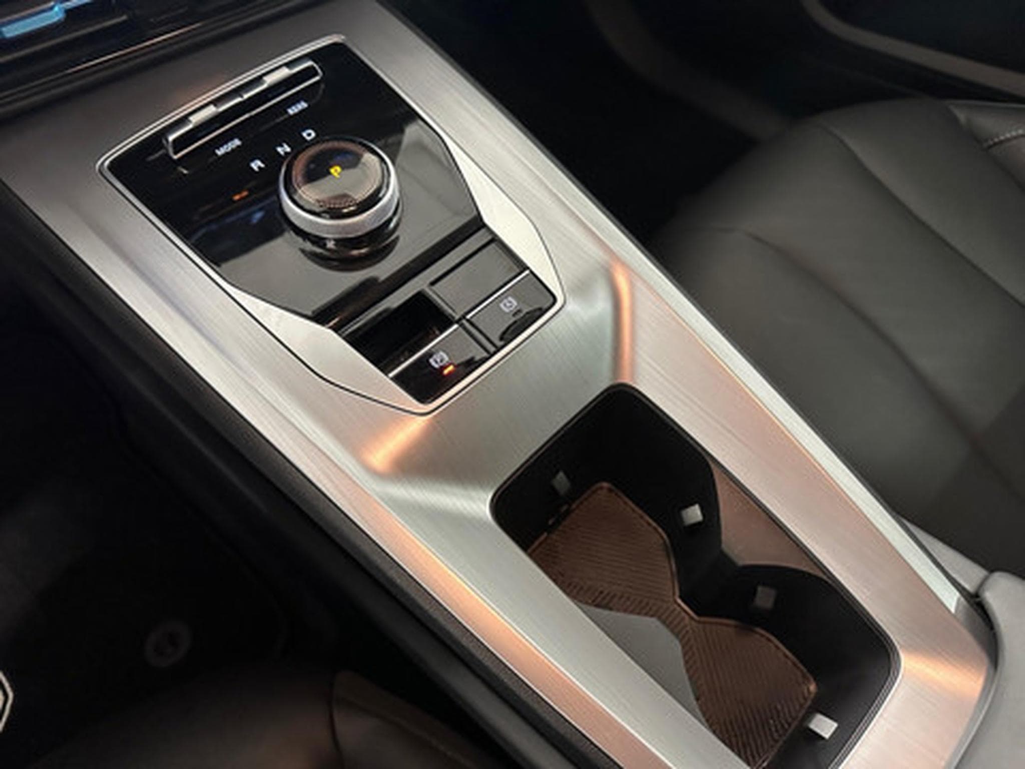 MG MG5 LUXURY (2023) - Photo 10