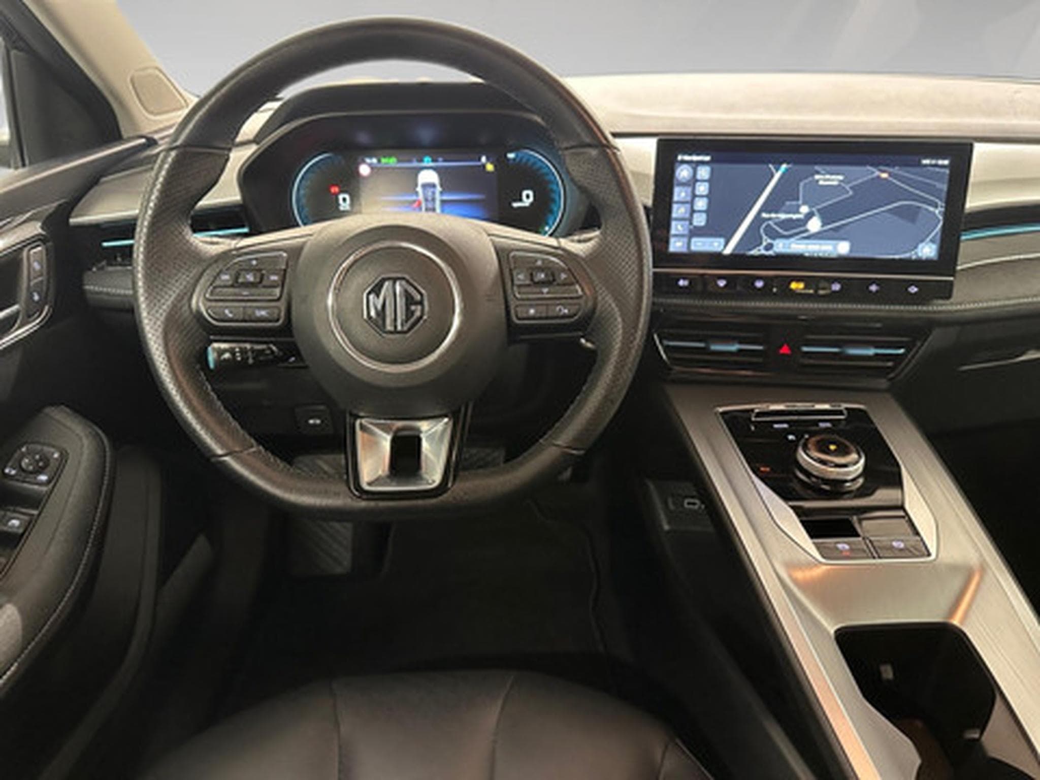MG MG5 LUXURY (2023) - Photo 7