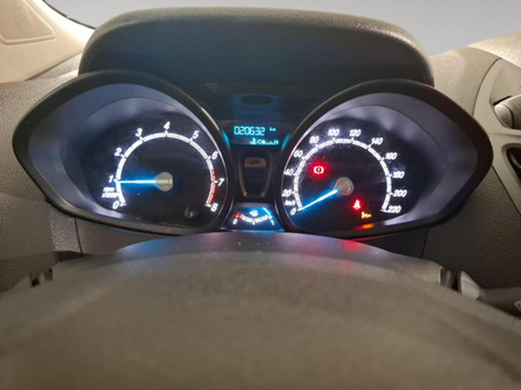 Ford Transit 1.0 Trend (2024) - Photo 5