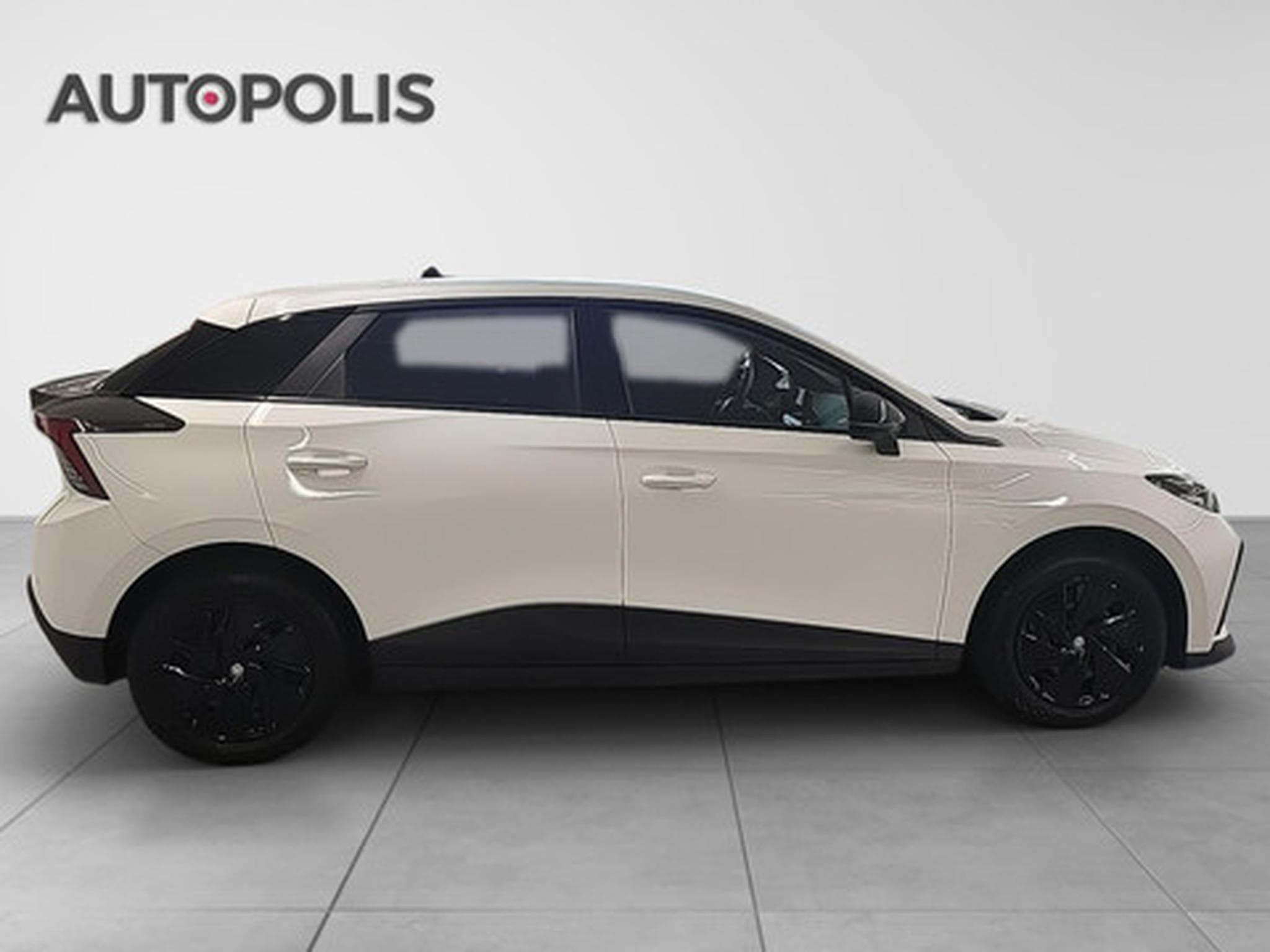 MG MG4 STANDARD (2023) - Photo 16