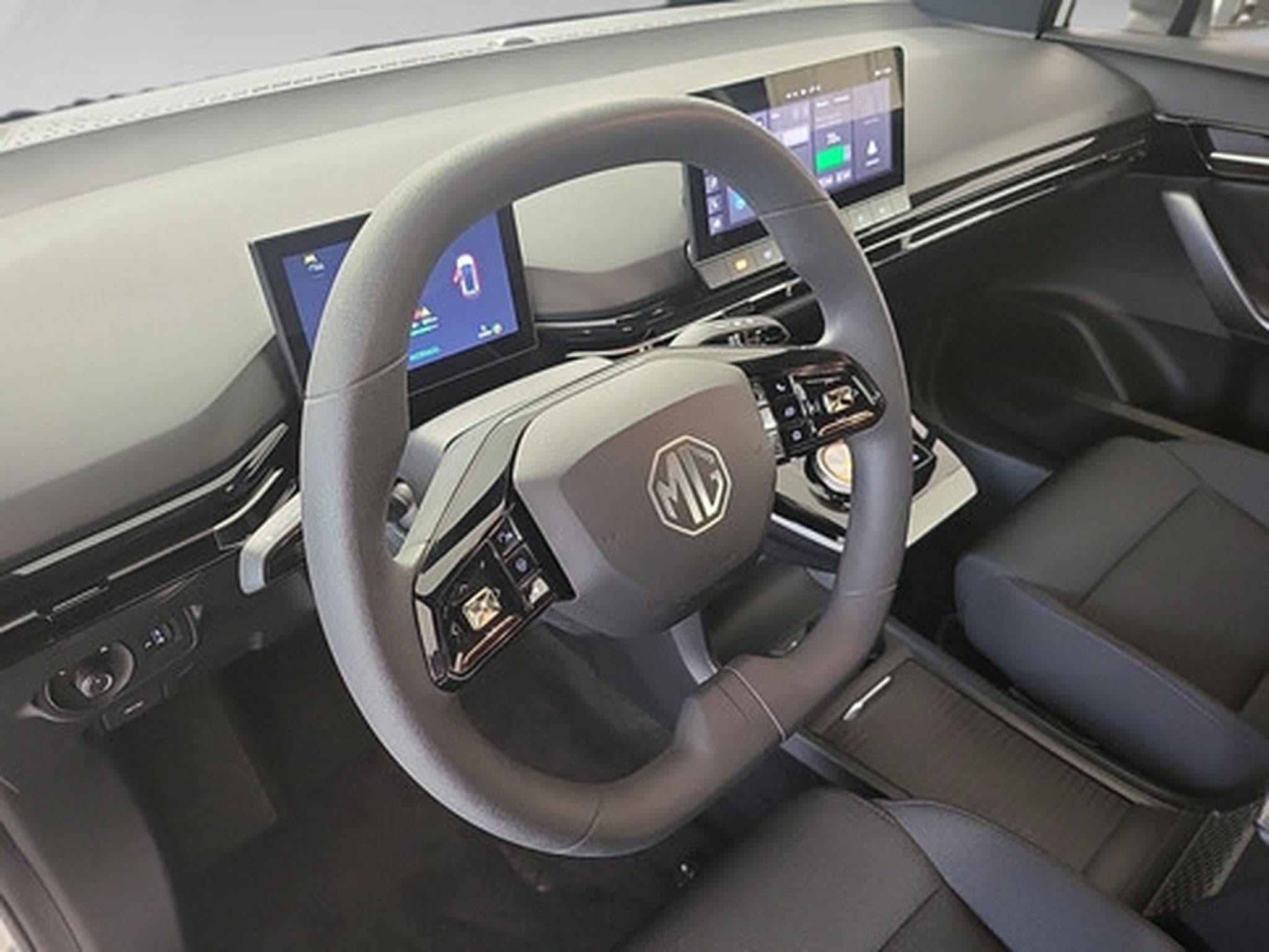 MG MG4 STANDARD (2023) - Photo 8