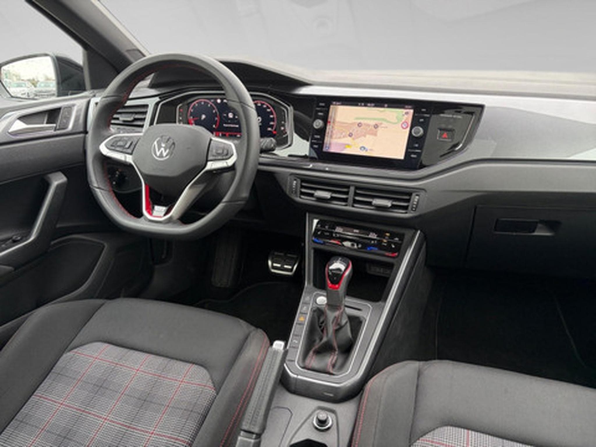 VW Polo GTI 2.0 GTI 207 PS Couleur Gris Fonce (2024) - Photo 6