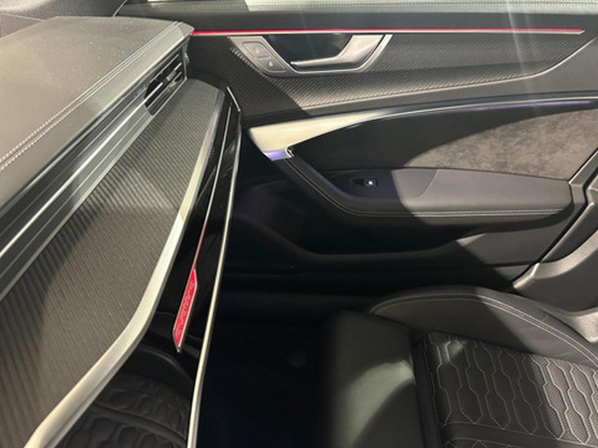Audi RS6 4.0 RS6 (2020) - Photo 18
