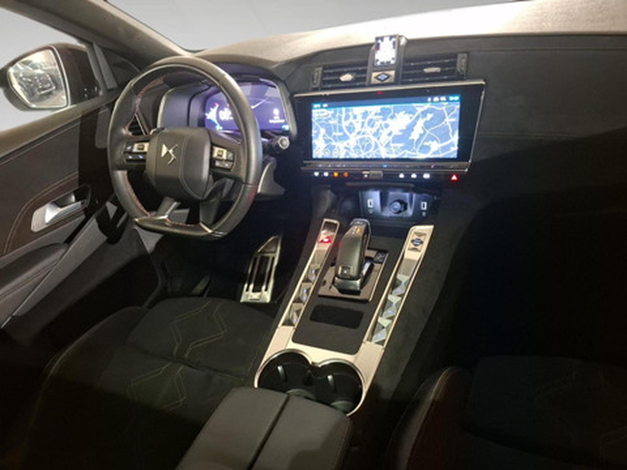 DS Automobiles DS7 CROSSBACK 1.5 PERFOMANCE (2024) - Photo 6