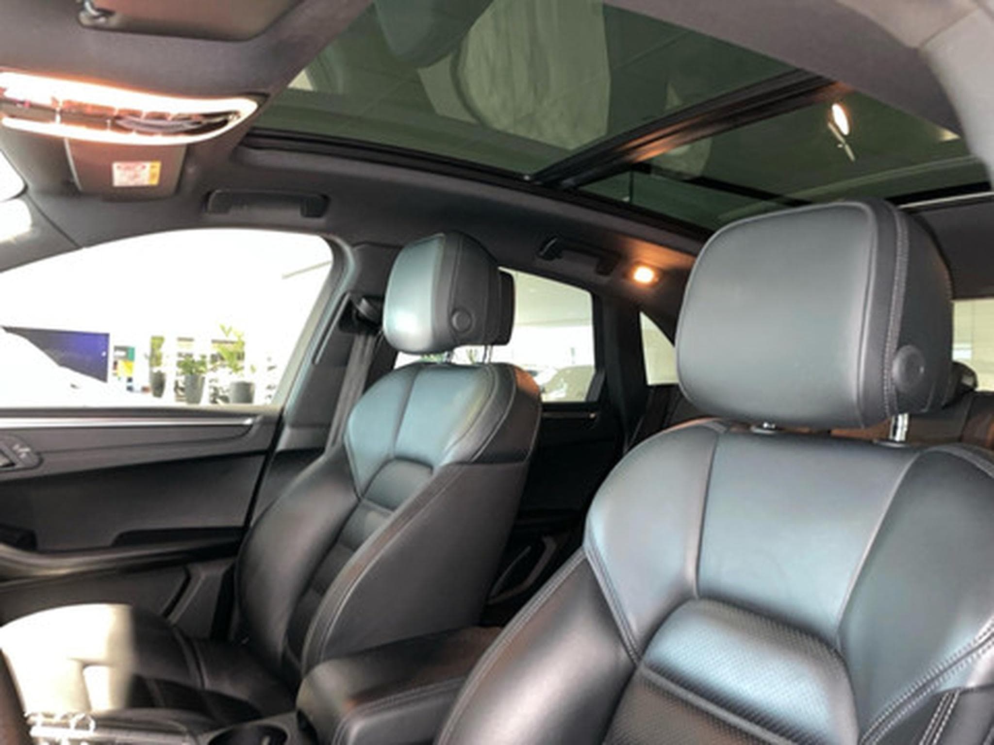 Porsche Macan 2.0 Macan (2020) - Photo 13