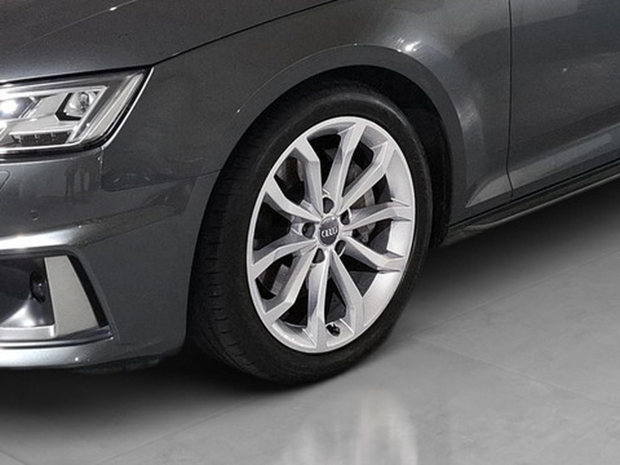 Audi A4 2.0 TDI Sport Quattro (2019) - Photo 20