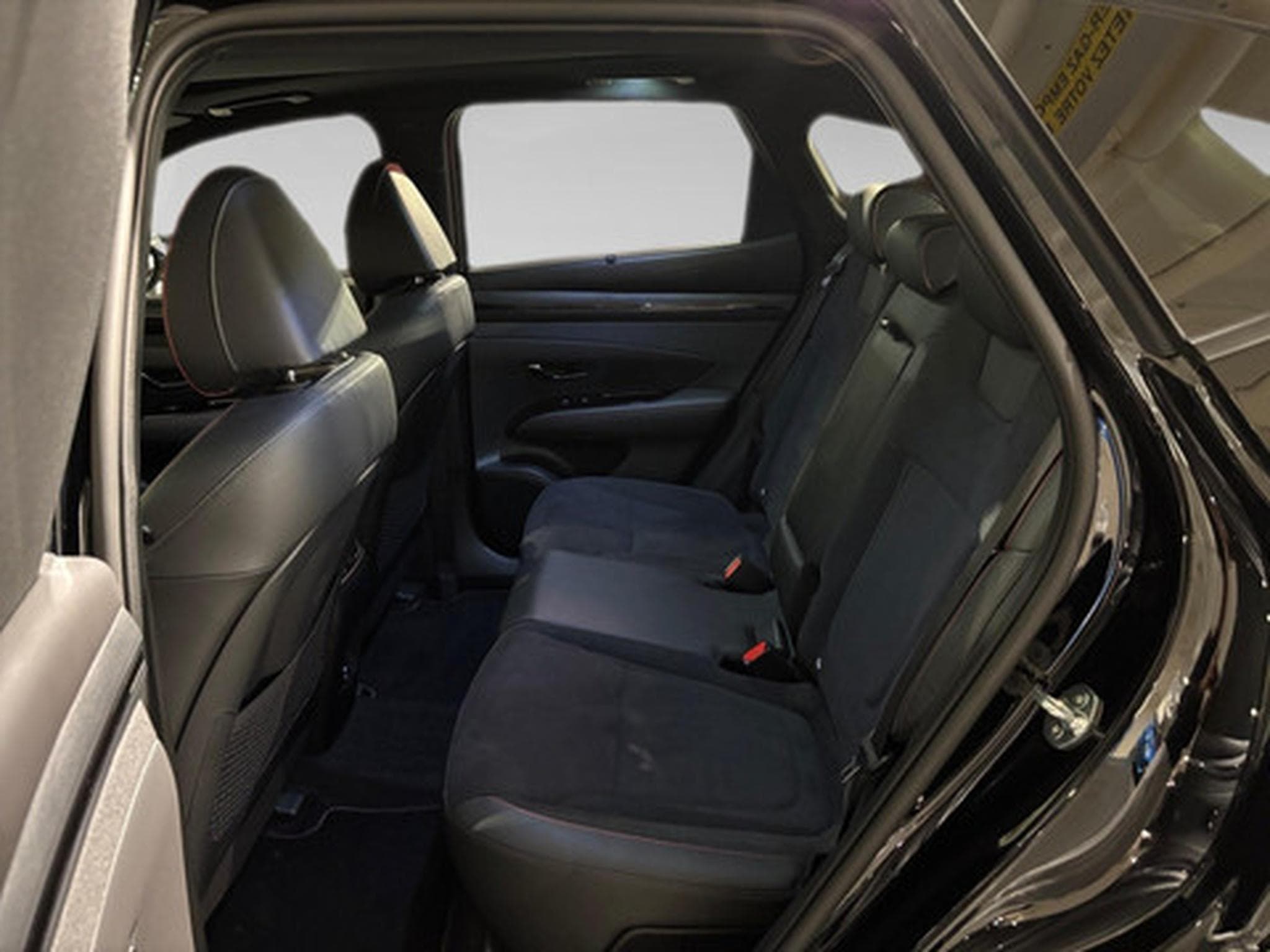Hyundai Tucson 1.6 N LINE PLUG IN (2025) - Photo 11