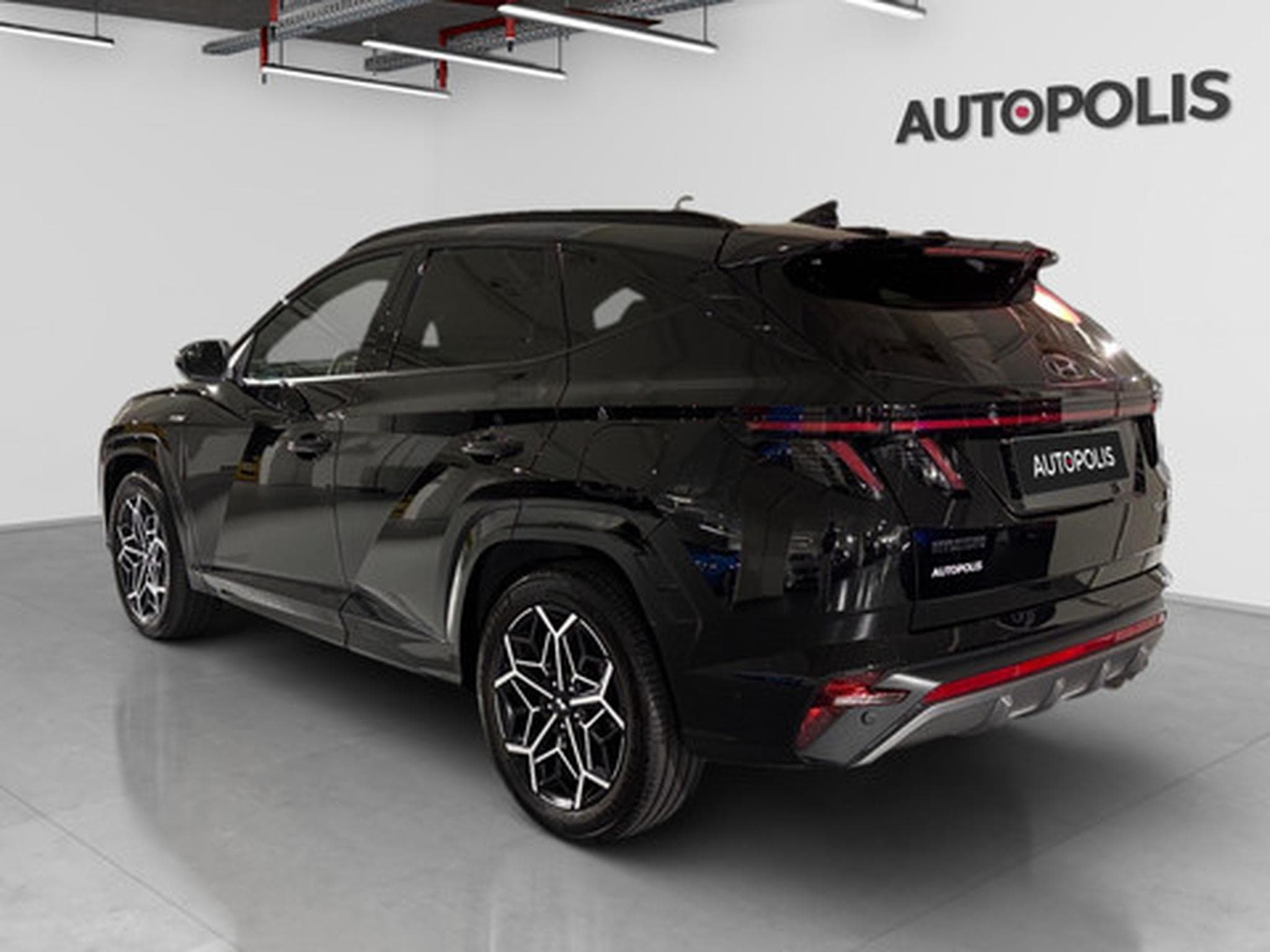 Hyundai Tucson 1.6 N LINE PLUG IN (2025) - Photo 19