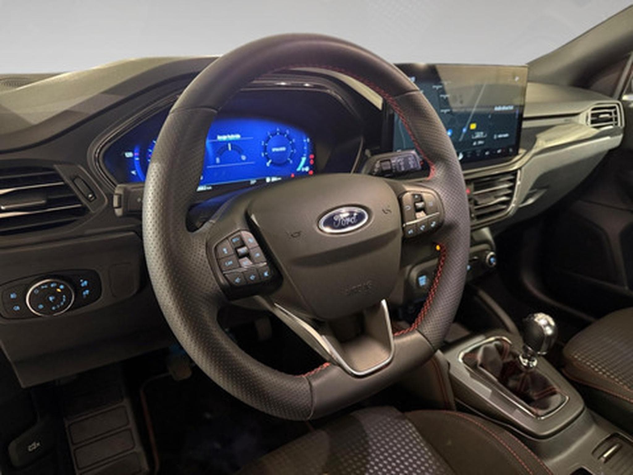 Ford Focus Clipper 1.0i EcoBoost MHEV 92kW ST-Line X (2023) - Photo 8