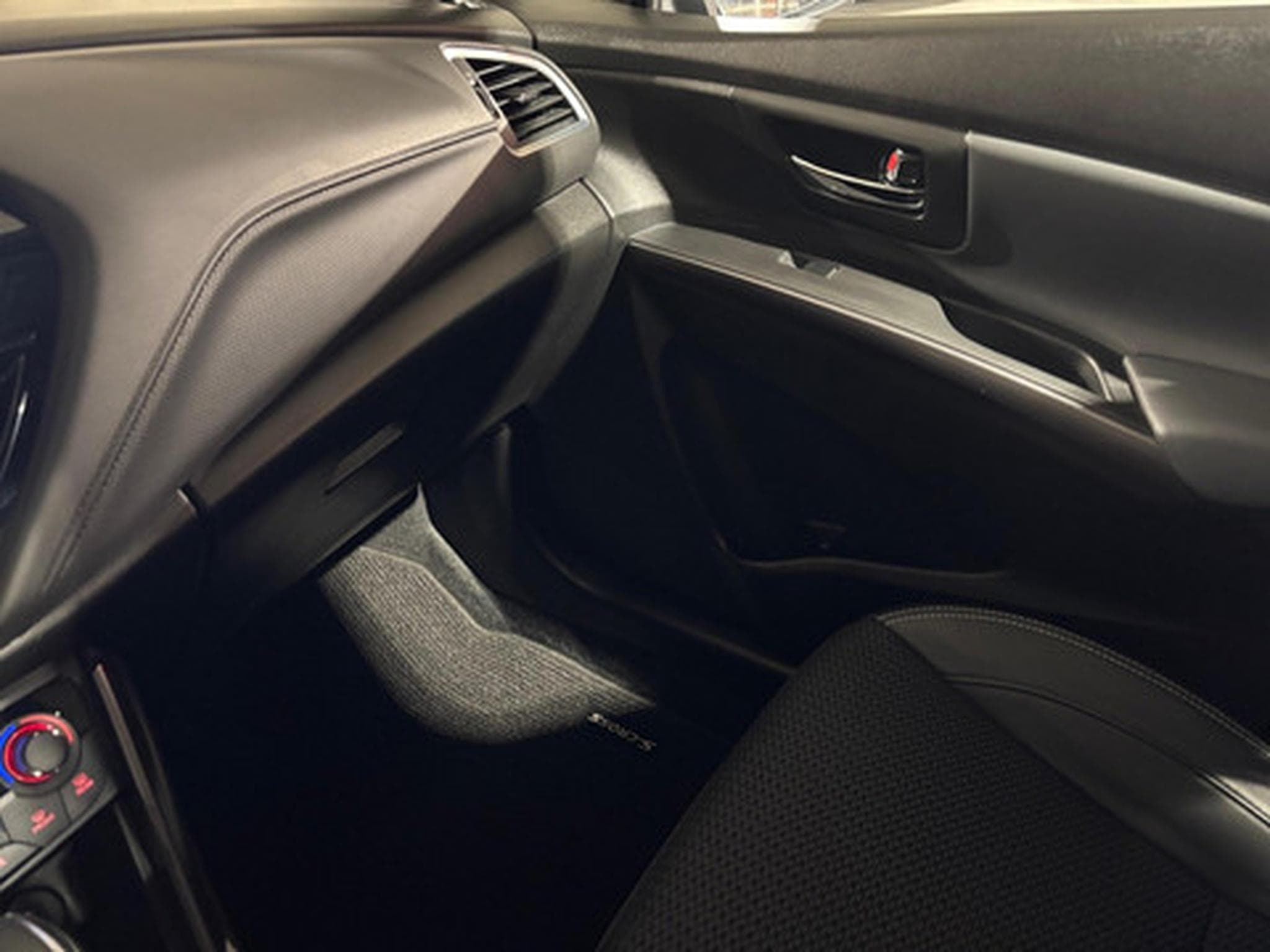 Suzuki S-Cross 1.5 4WD AGS SUNROOF PACK (2024) - Photo 16