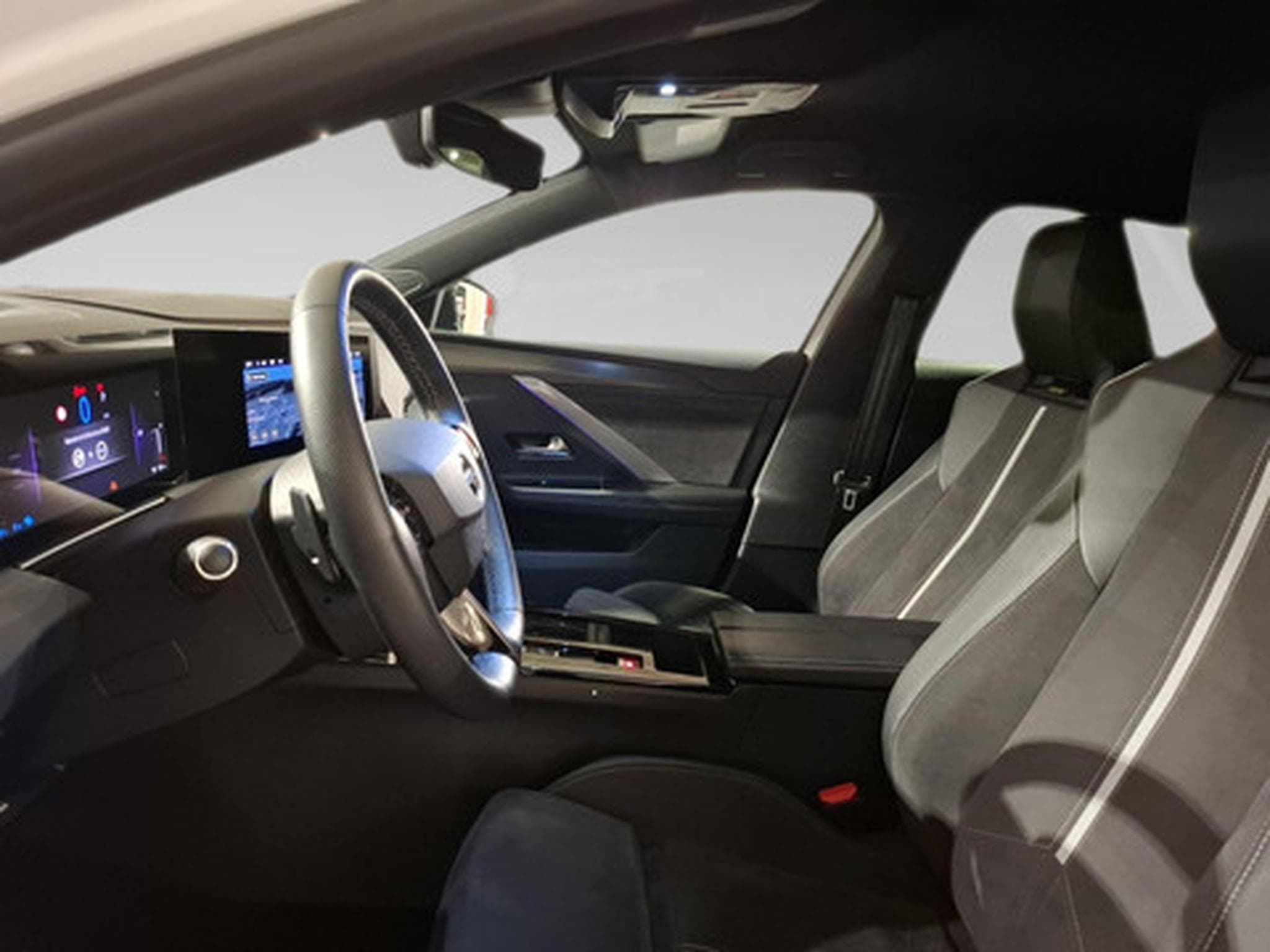Opel Astra 1.6 L Gse (2023) - Photo 9