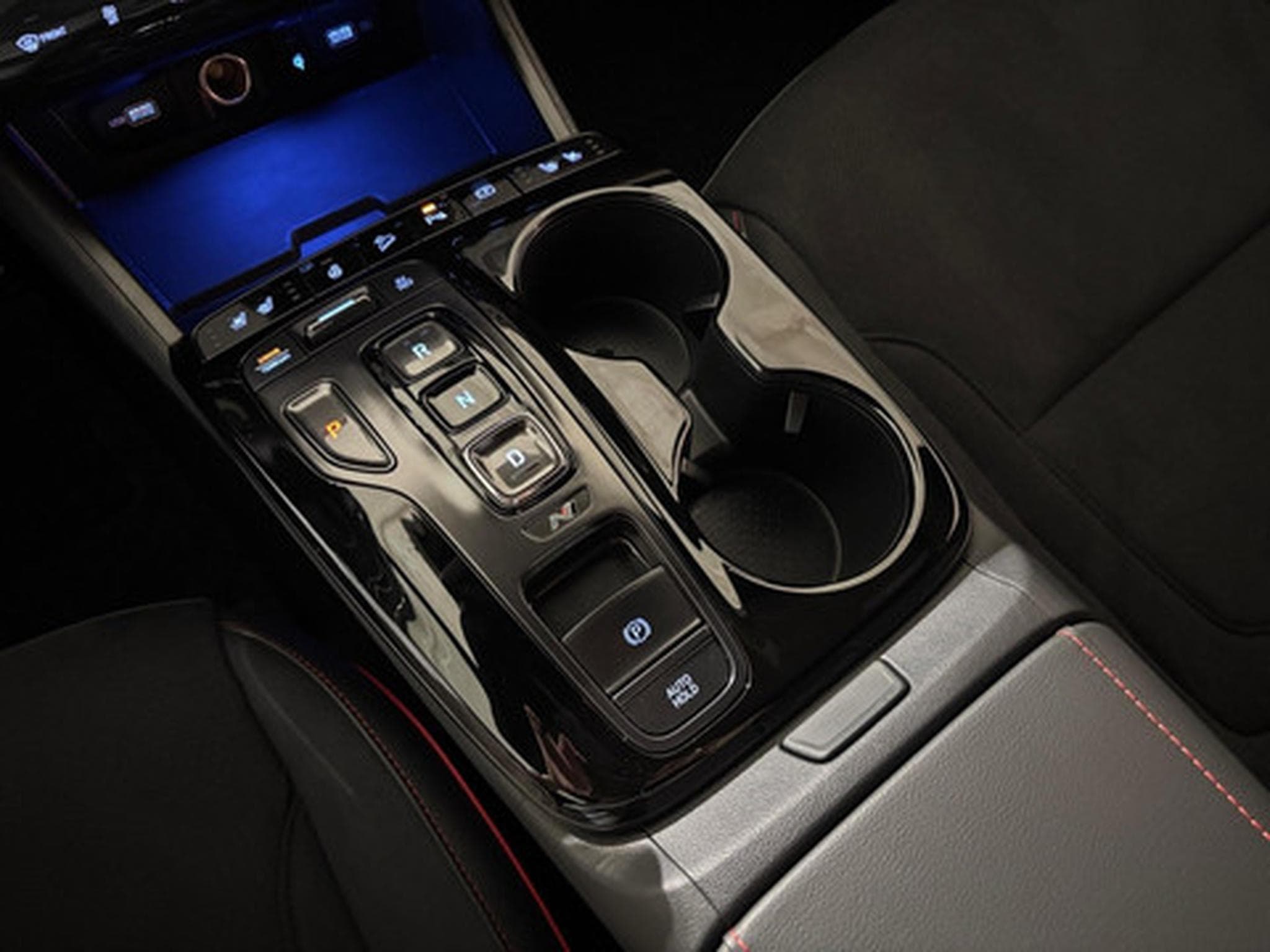 Hyundai Tucson 1.6 N LINE PLUG IN HYBRID (2025) - Photo 10