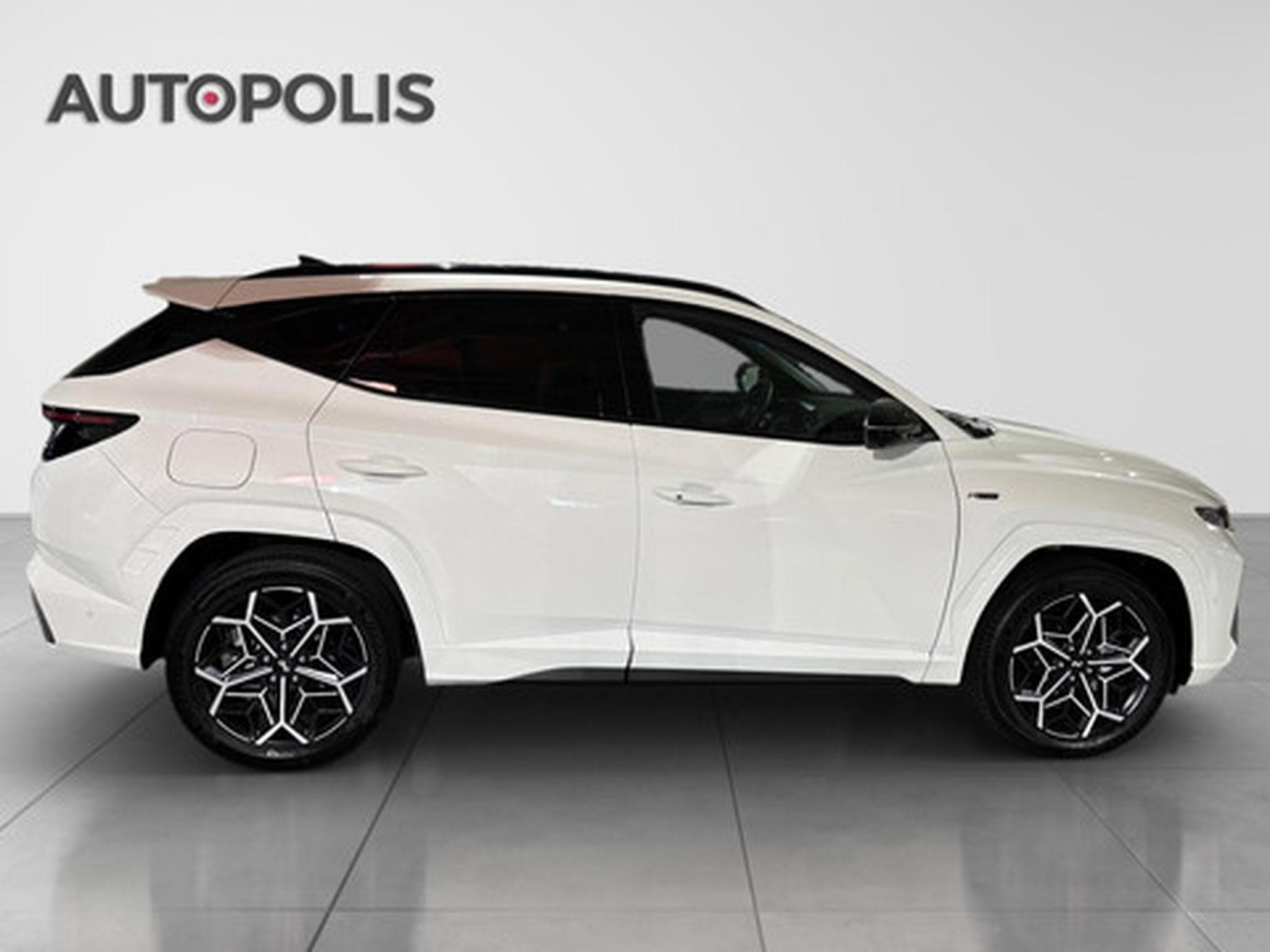Hyundai Tucson 1.6 N LINE PLUG IN HYBRID (2025) - Photo 16