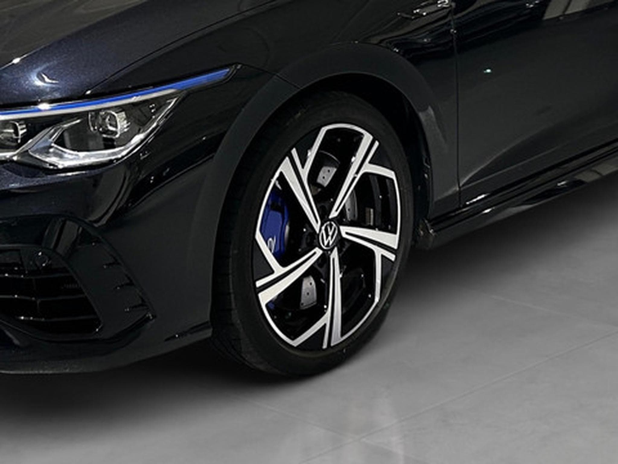 VW Golf R 2.0 TSI VIII Type R (2023) - Photo 21