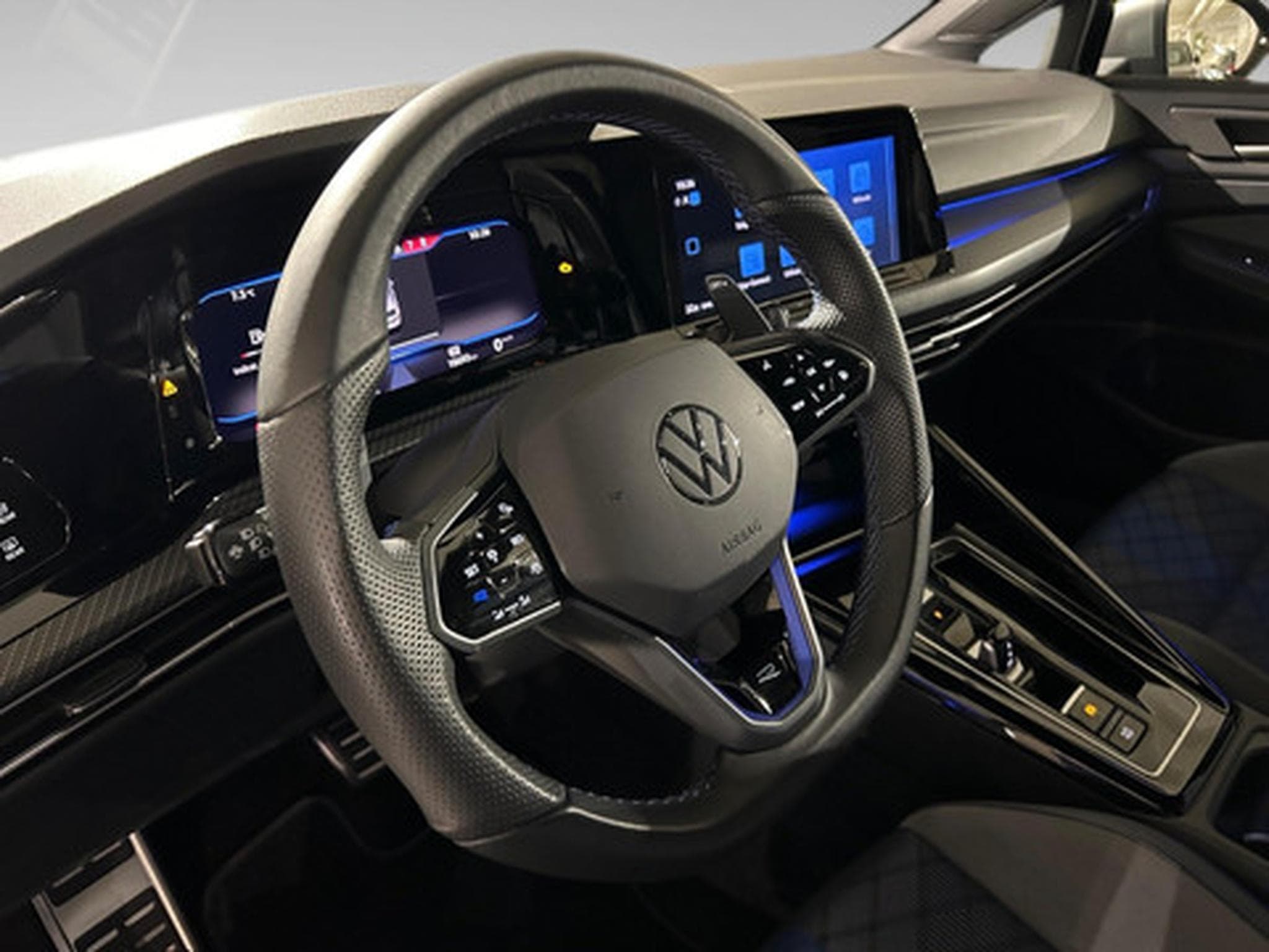 VW Golf R 2.0 TSI VIII Type R (2023) - Photo 8