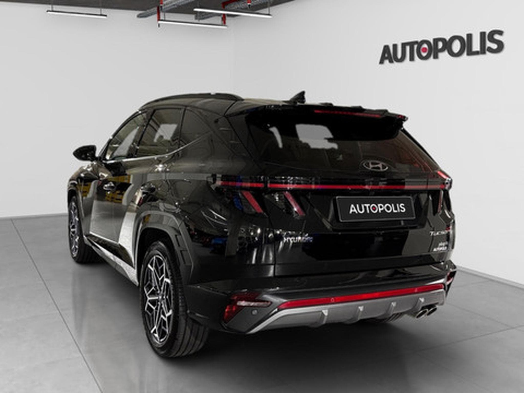 Hyundai Tucson 1.6 N LINE PLUG IN HYBRID (2025) - Photo 18