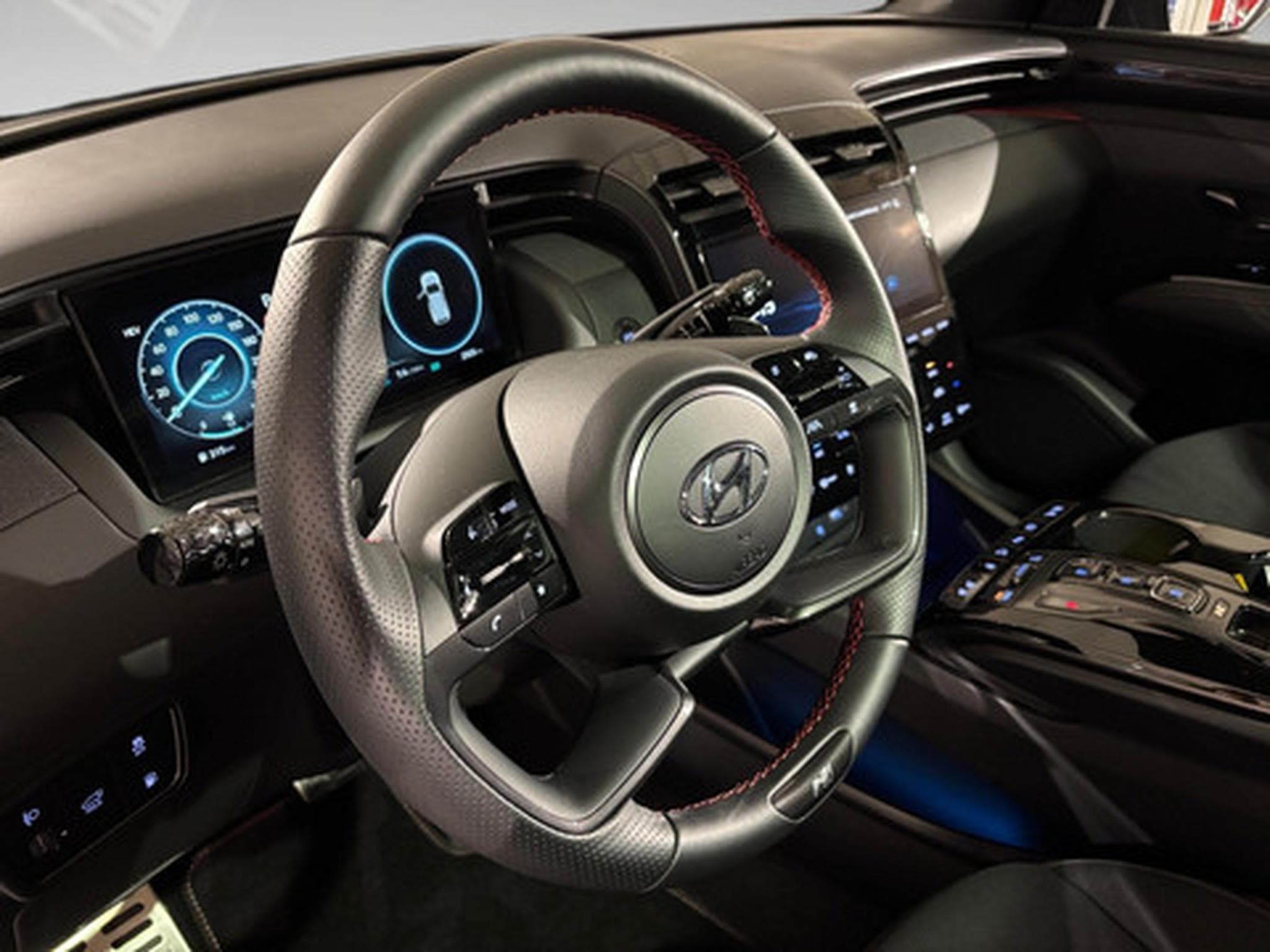 Hyundai Tucson 1.6 N LINE PLUG IN HYBRID (2025) - Photo 8