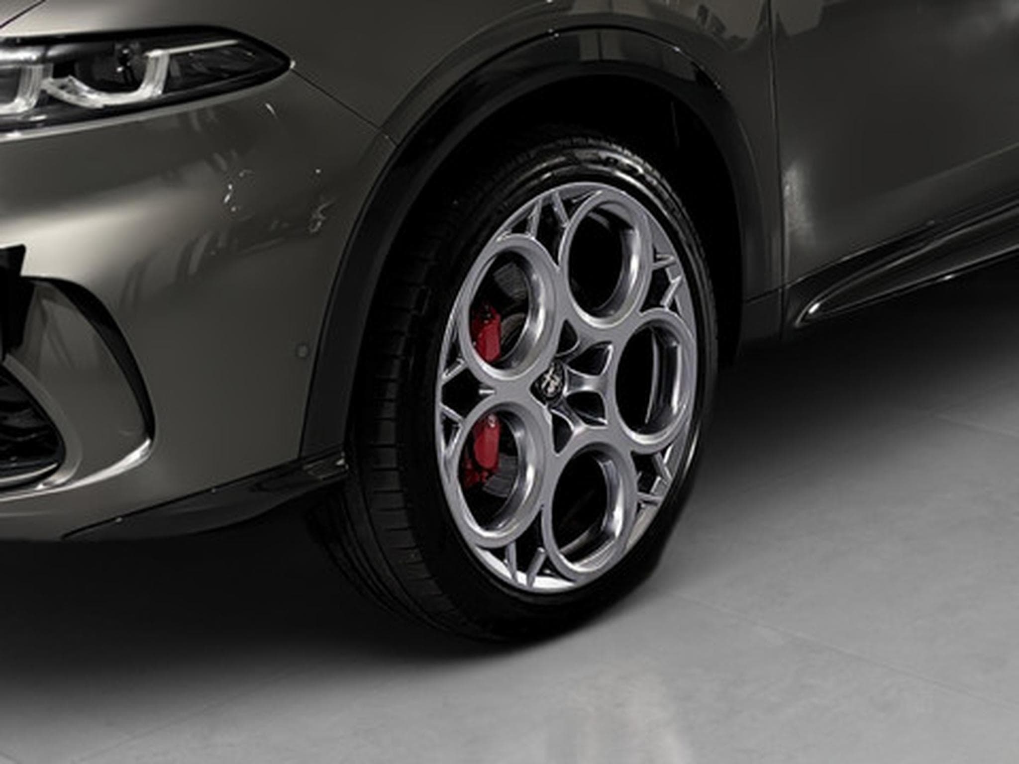 Alfa-Romeo Tonale 1.3 Veloce (2023) - Photo 19