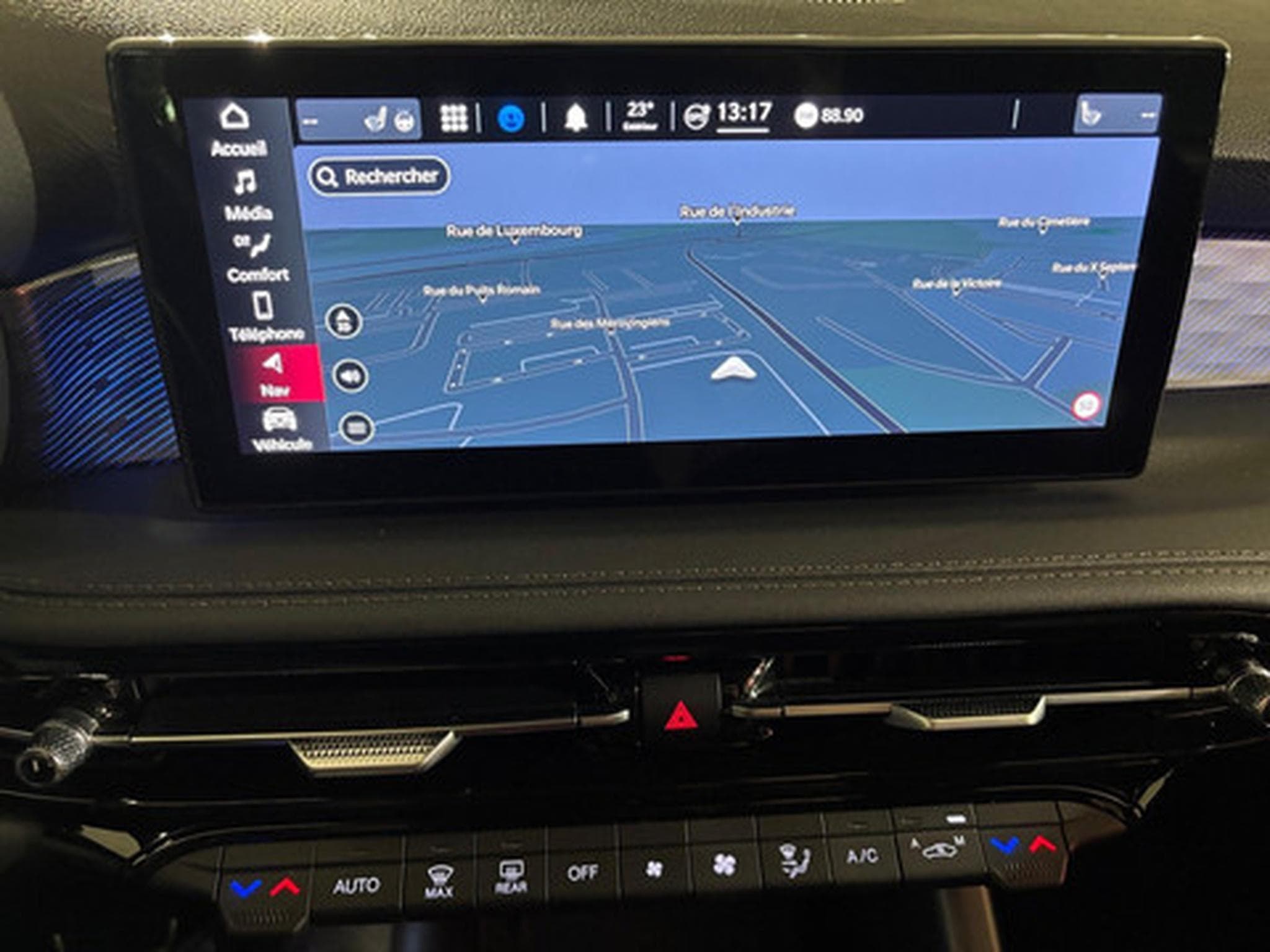 Alfa-Romeo Tonale 1.3 Veloce (2023) - Photo 9