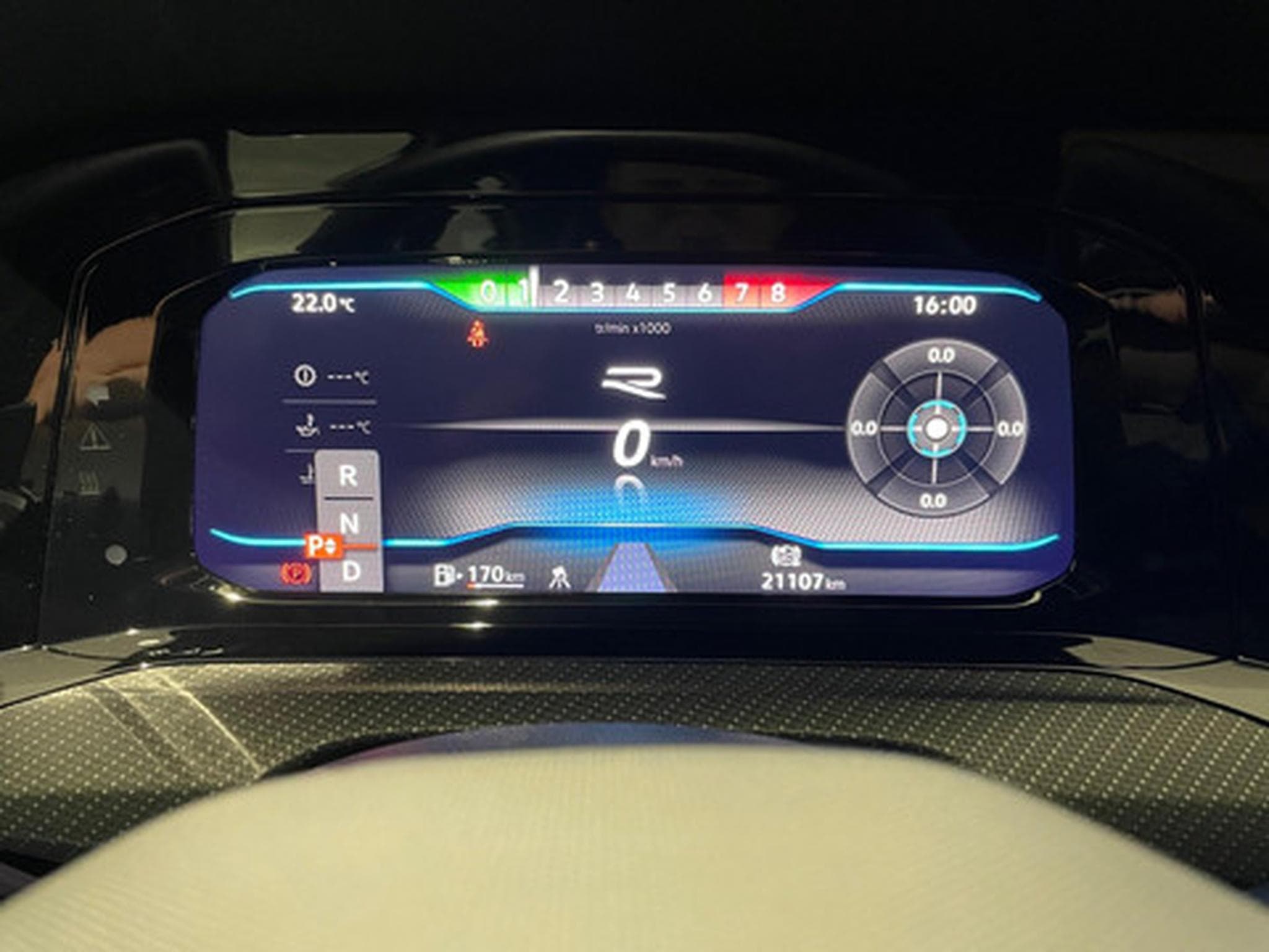 VW Golf 2.0 TSI OPF DSG 4MOTION R (2023) - Photo 2